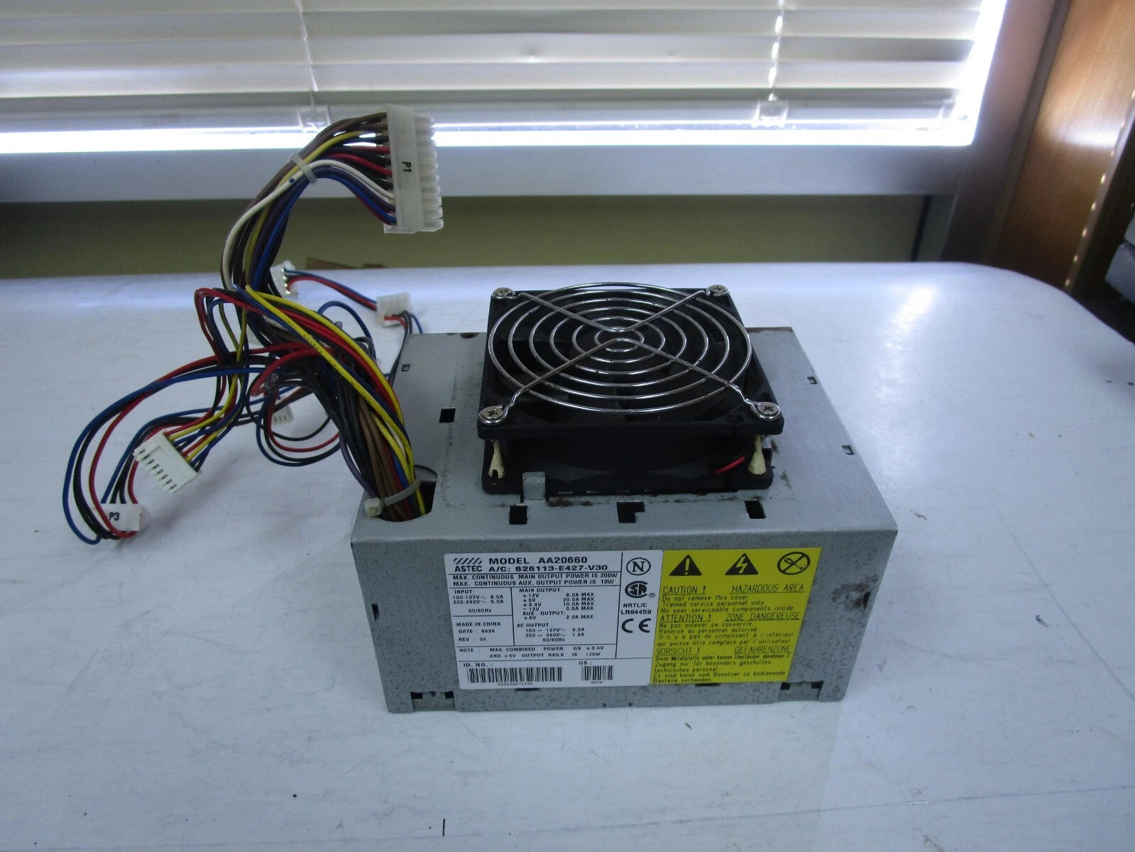 ASTEC POWER SUPPLY AA20660 S26113-E427-V30 200-240V