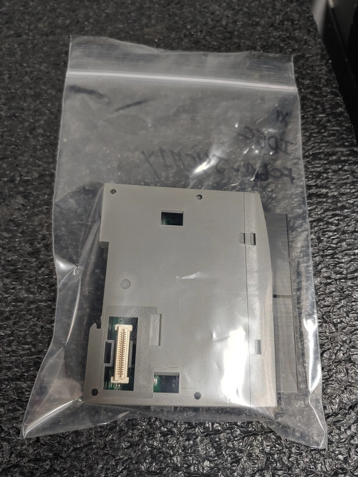 IDEC FC6A-J4CH1Y FC6A MicroSmart PLC 4-pt Isolated Thermo Module
