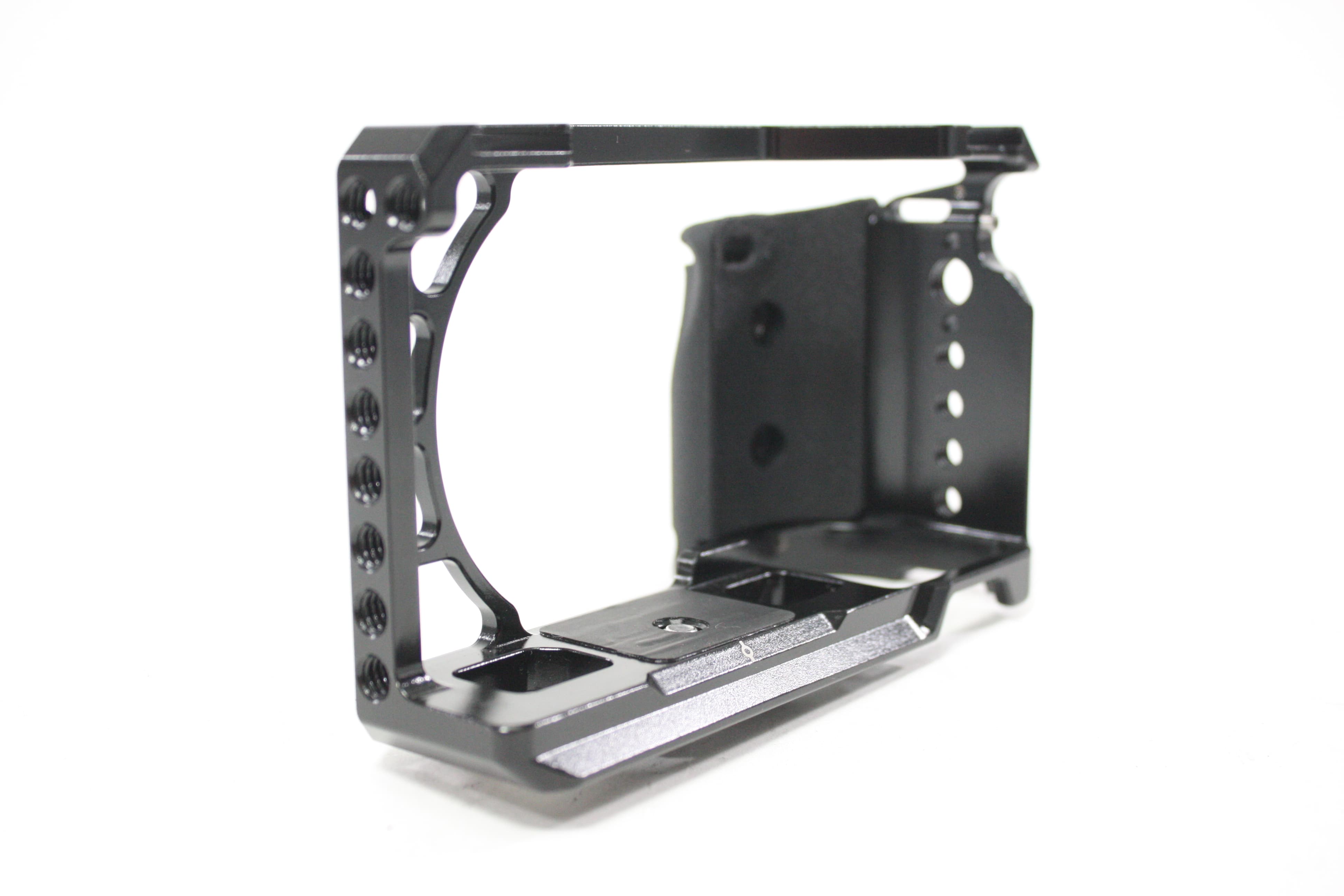 SmallRig Camera Cage with Top Handle for Sony A6700