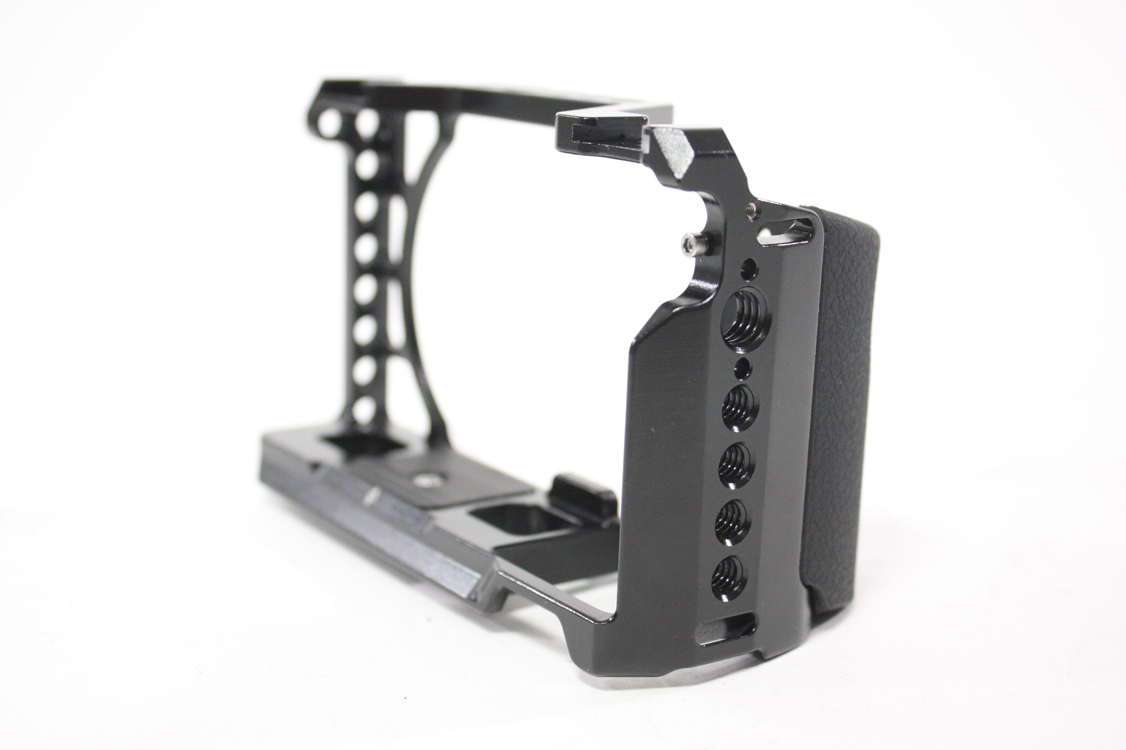 SmallRig Camera Cage with Top Handle for Sony A6700