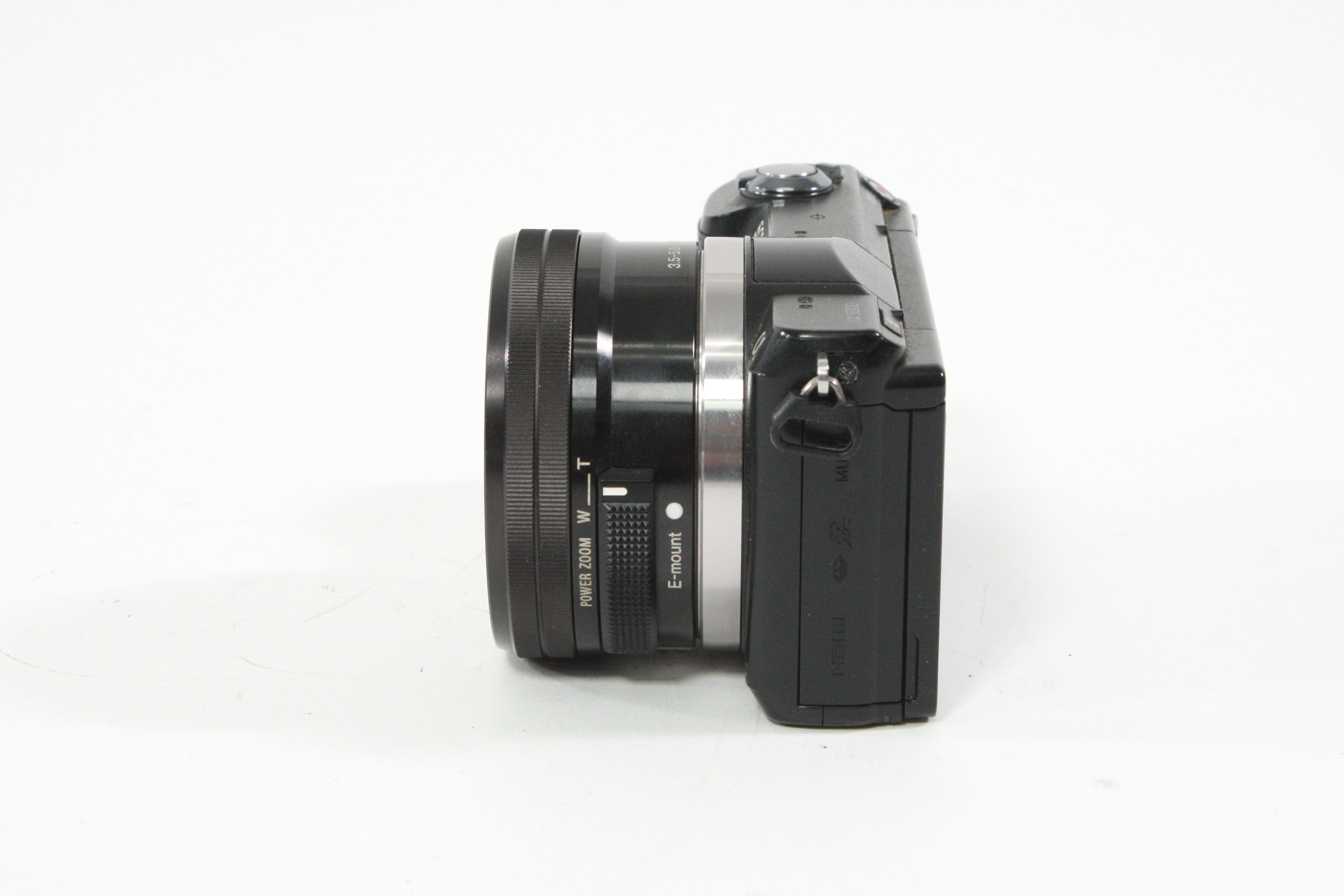 Sony a5000 with E 16-50mm F3.5-5.6/PZ OSS - Shutter Count 4418