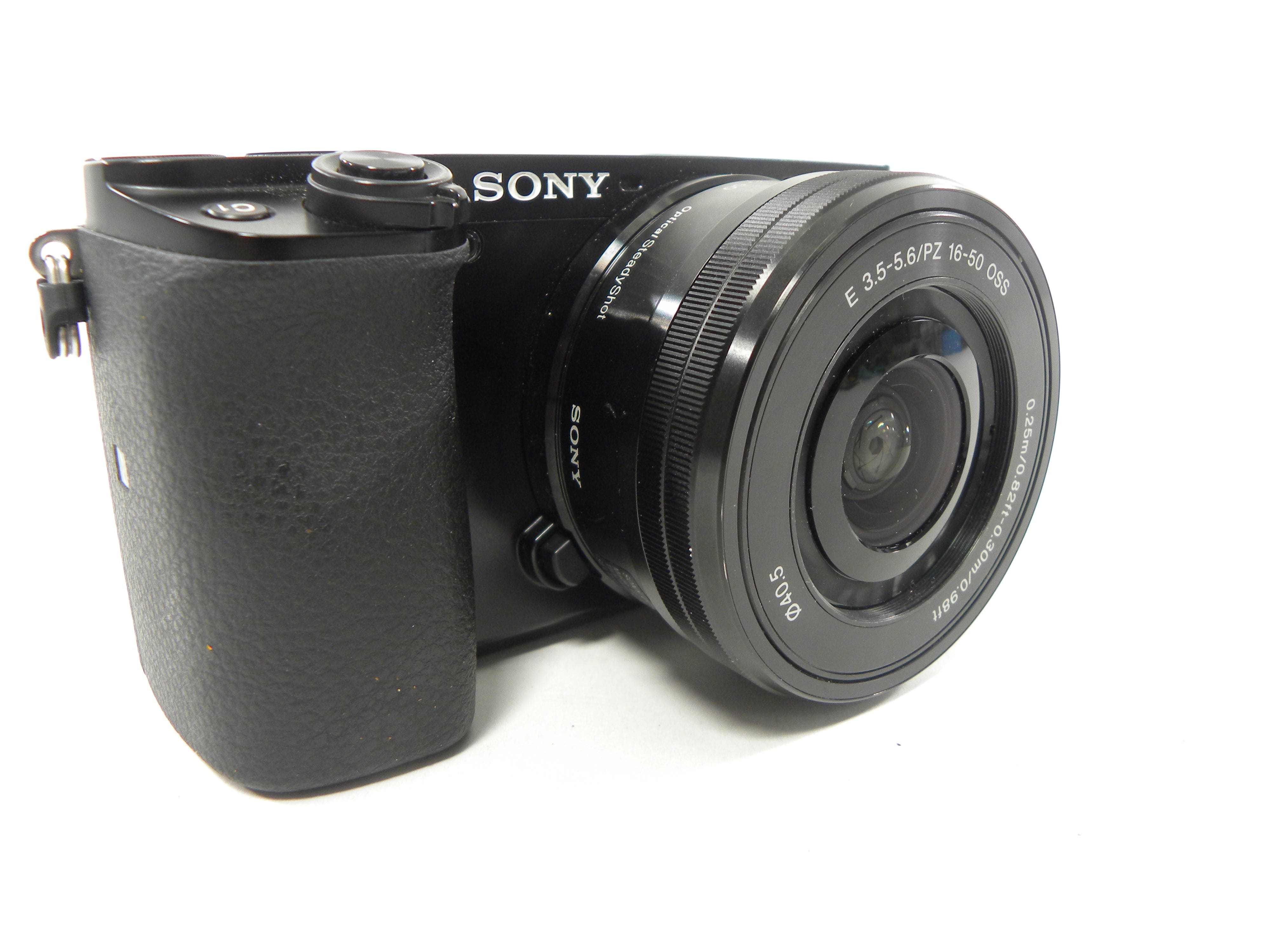 Sony a6100 24.2mp Mirrorless Digital w/16-50mm PZ OSS Shutter Ct. 758