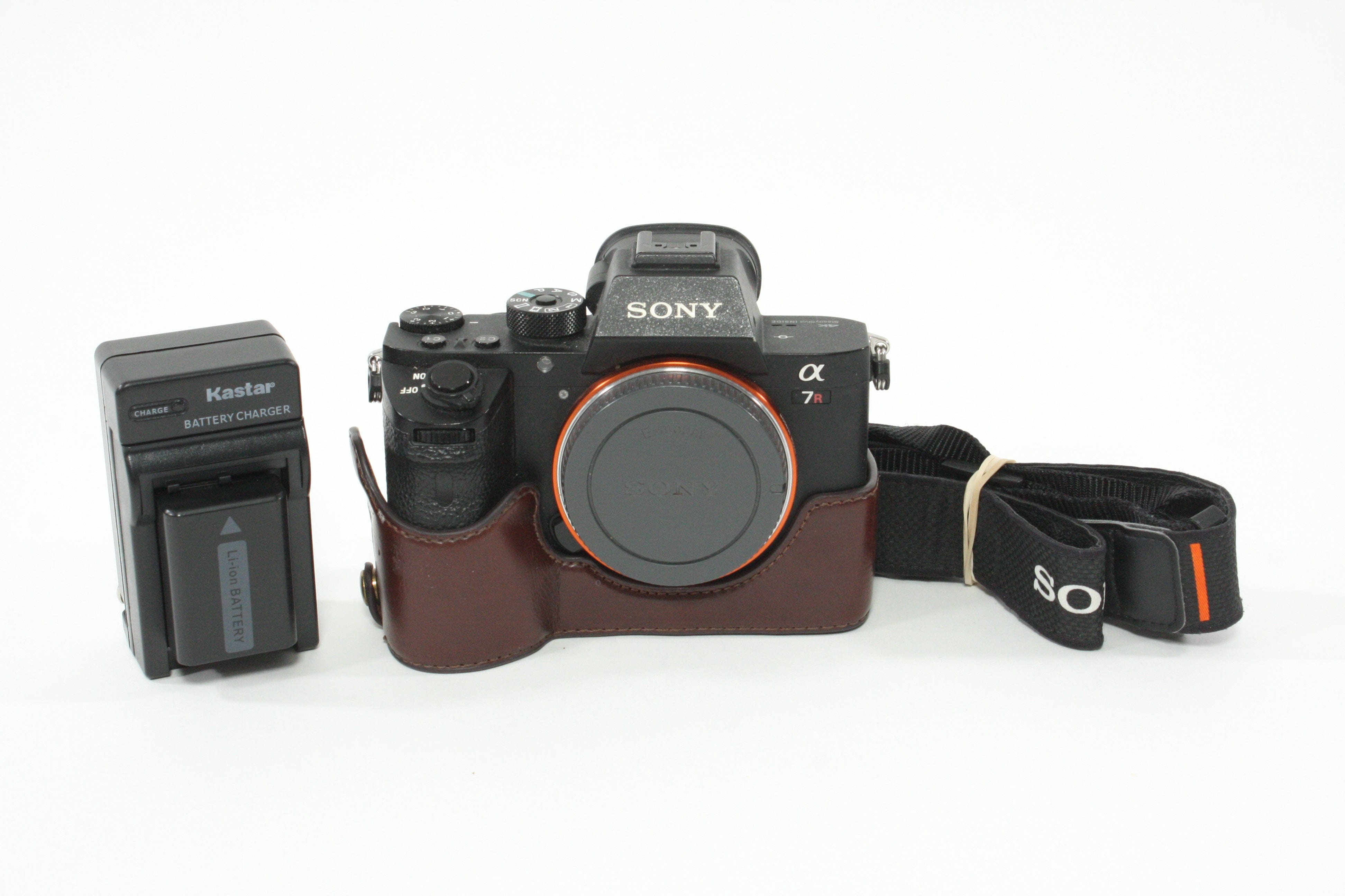 Sony a7R II with Leather Half Case - Shutter Count 13146