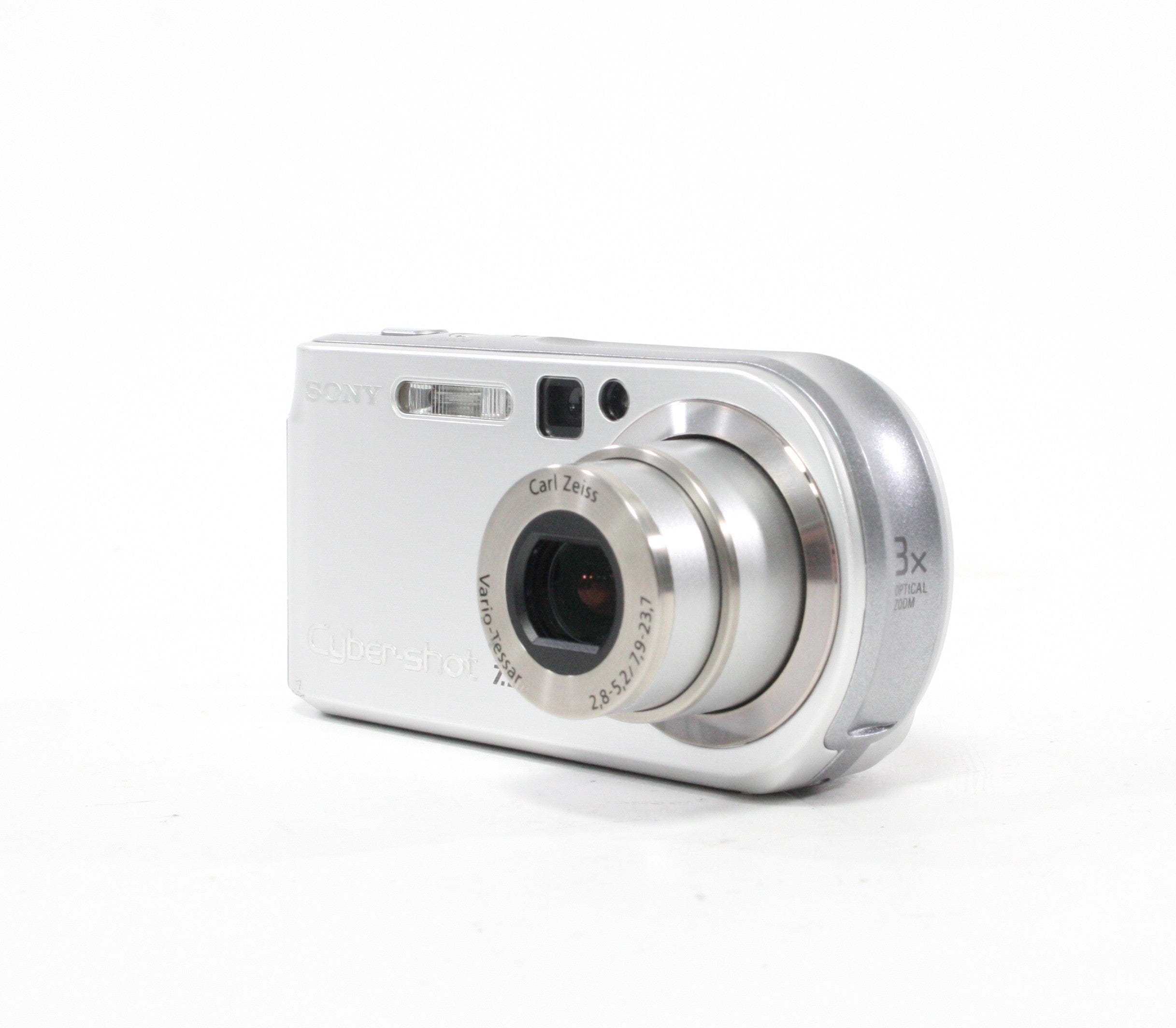 Sony DSC-P200 Digital Point-and-Shoot Camera 3x Zoom 7.2mp