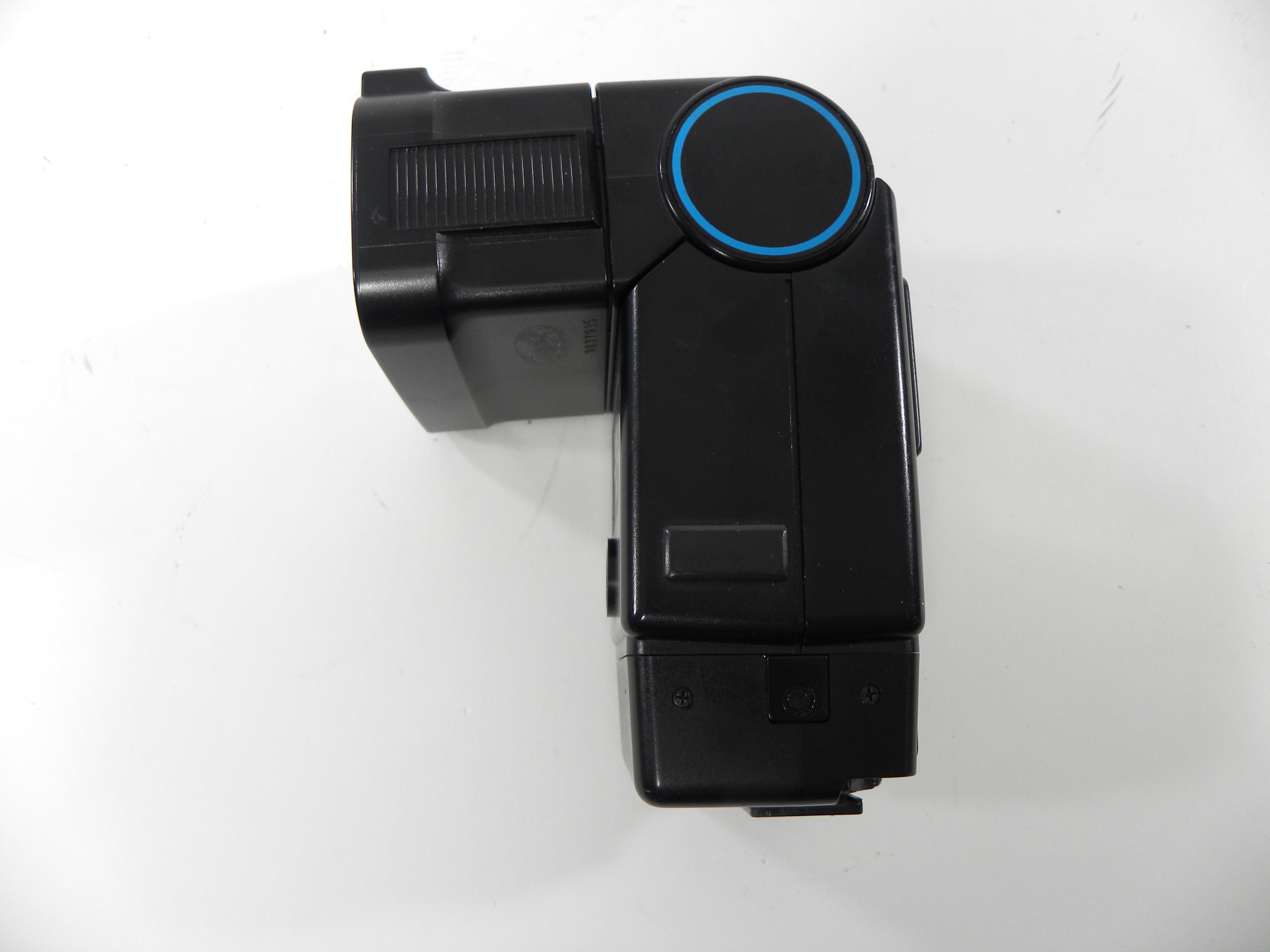 Vivitar 5200 Zoom Thyristor Shoe Mt. Flash for Canon