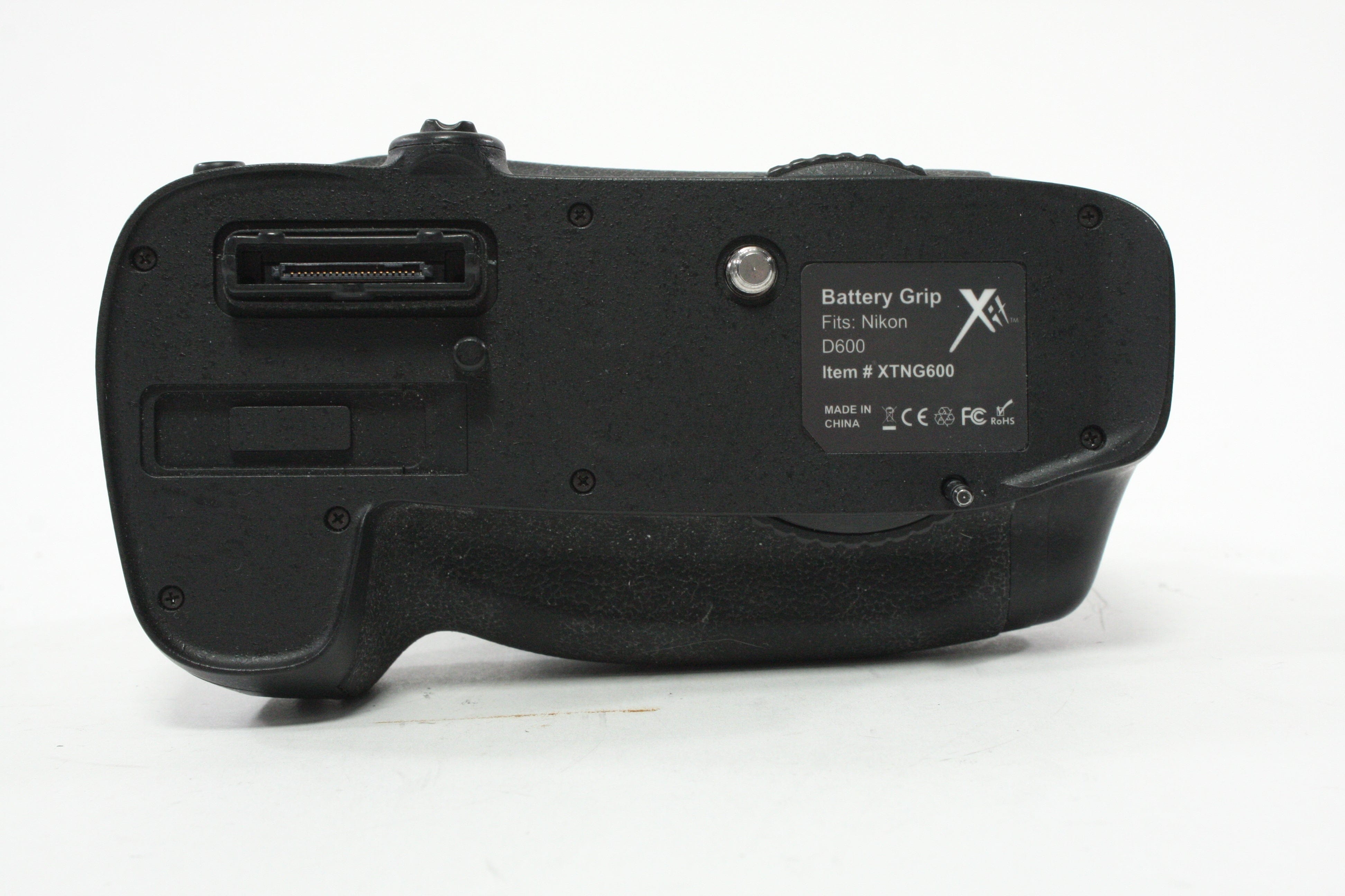 Xit Battery Grip for Nikon D600 Cameras
