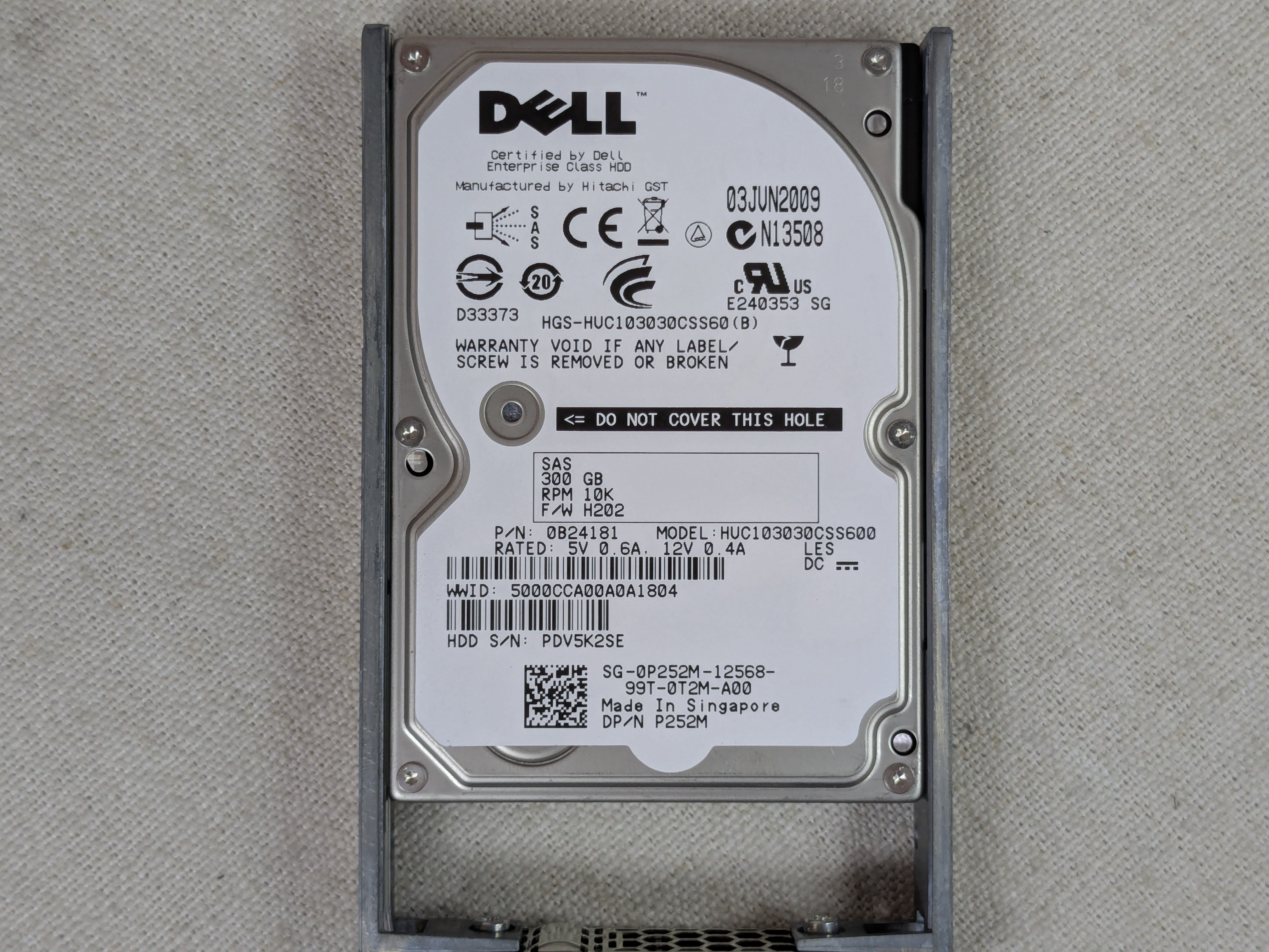 Dell P252M 300GB 10k 6Gb/s 2.5" SAS Hard Drive HUC103030CSS600 w/ 12G Tray