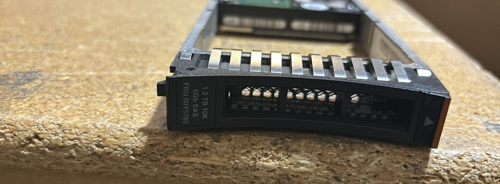 IBM 00Y5765 1.2TB 10K SAS HDD - Connector View | Alo Tech Solutions