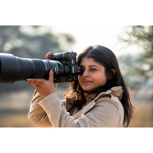 Nikon Z8 Mirrorless Camera with 180-600mm f/5.6-6.3 Lens