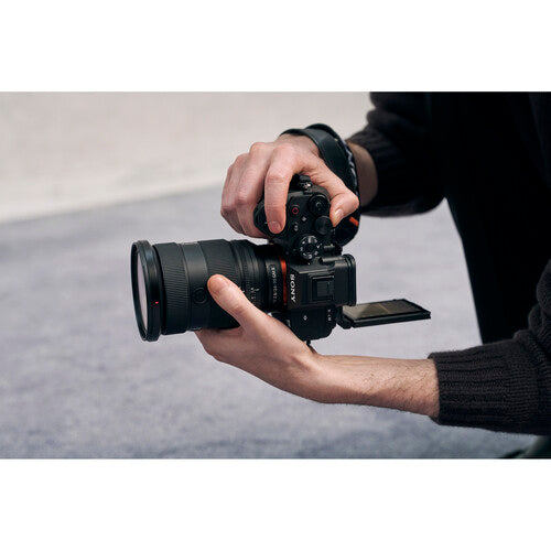 Sony a7R VI Mirrorless Camera 66.8MP | 8K @ 30FPS | AI AF A7RVI