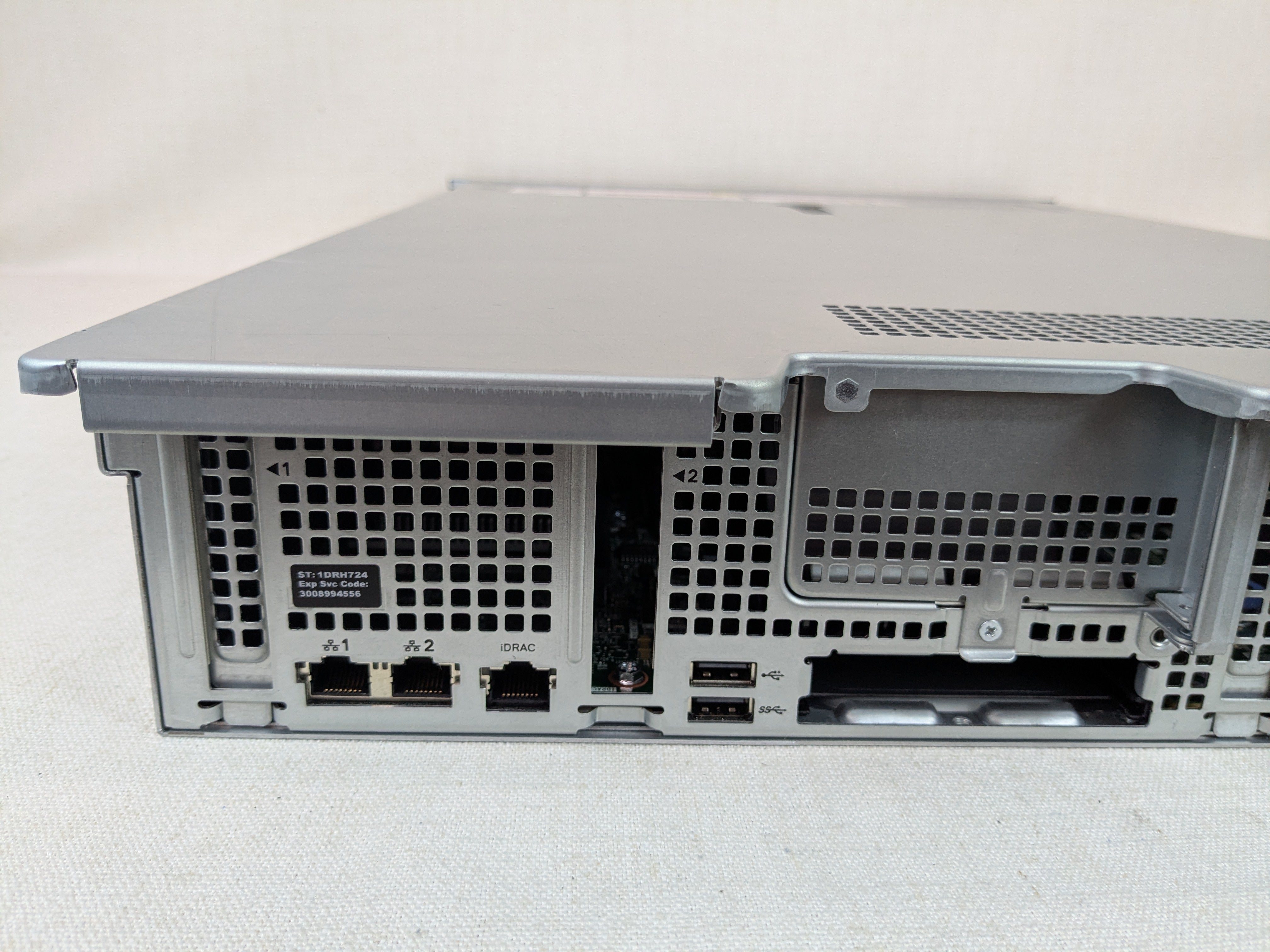 Dell PowerEdge R550 8x 3.5” CTO Server – 1x Heatsink, 2x 800W, iDRAC Ent