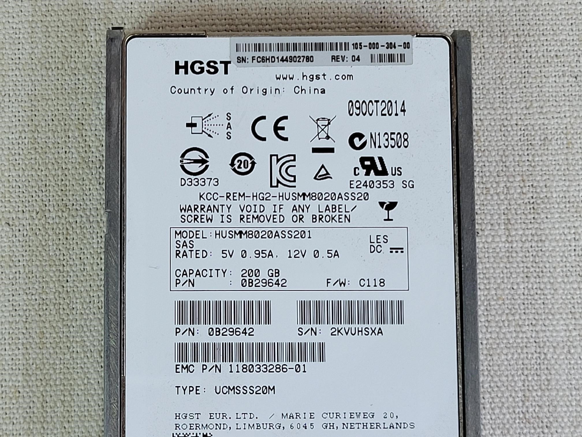 EMC XtremIO 200GB 2.5" SAS SSD for XtremIO Controller 105-000-304