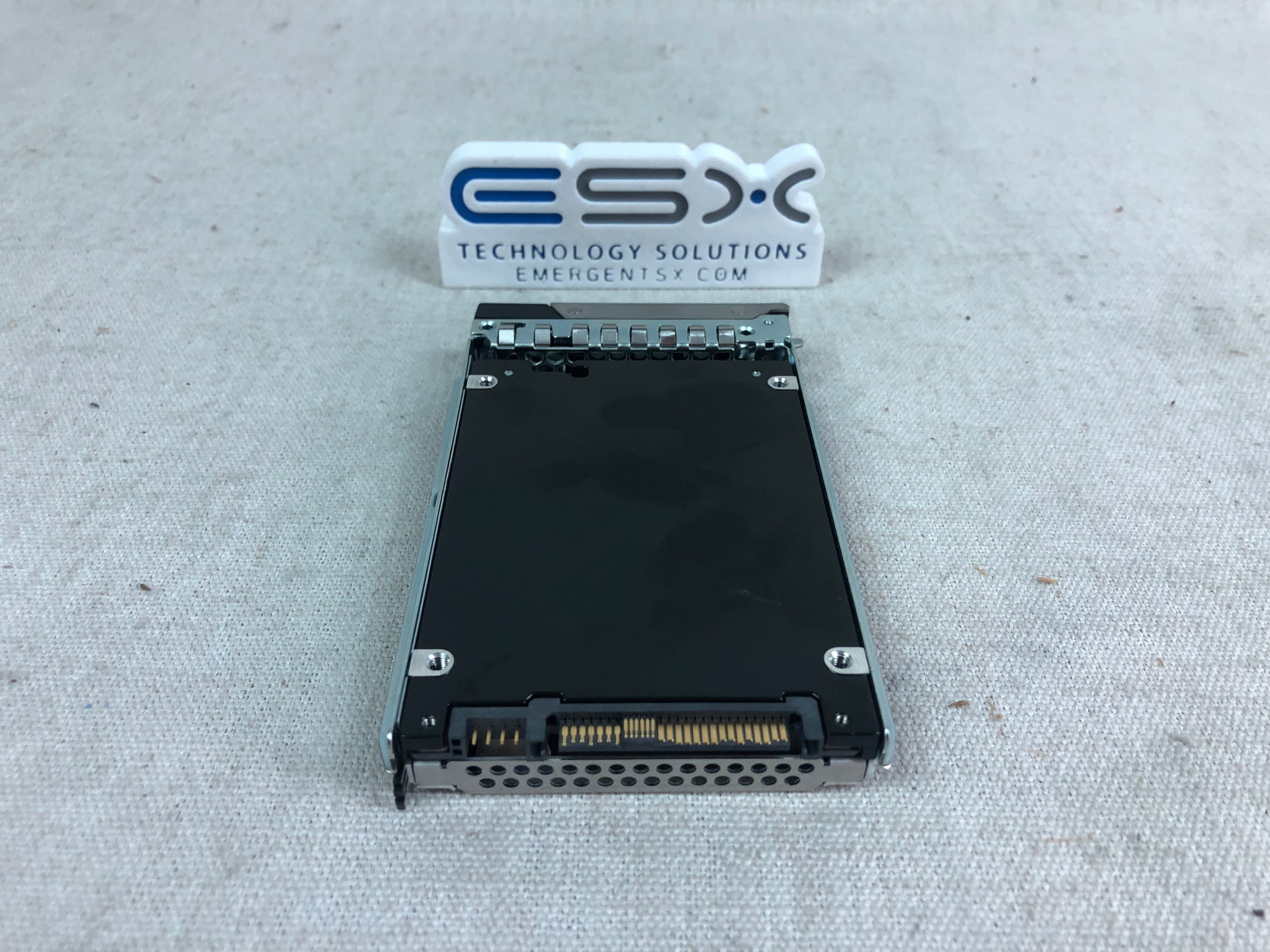 Dell DHRVV 800GB 12Gb/s 2.5” SAS SSD Toshiba KPM5XMUG800G