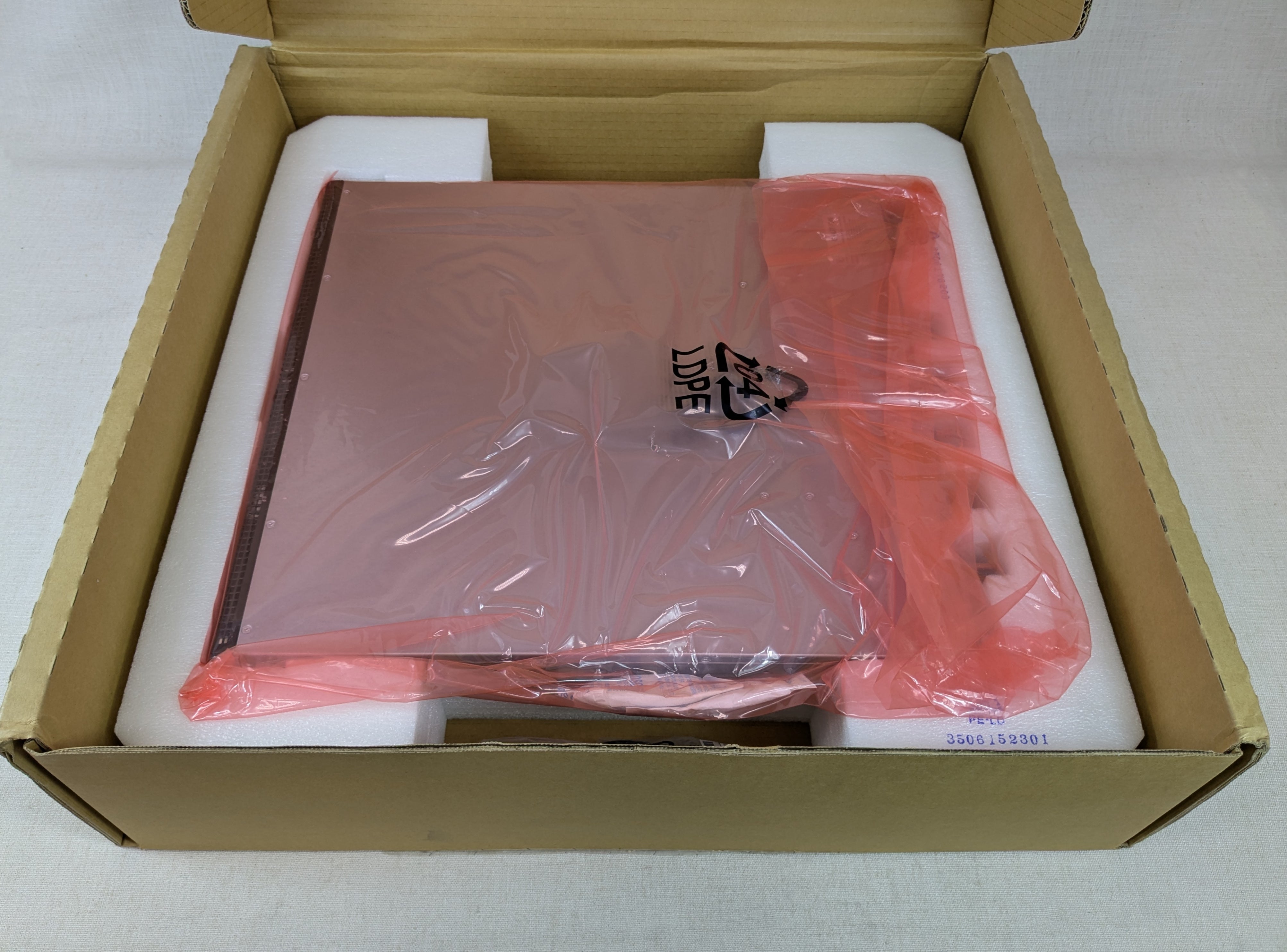 Dell Networking S4128T-ON 28x 10GBASE-T , 2x 100G QSFP28 Network Switch