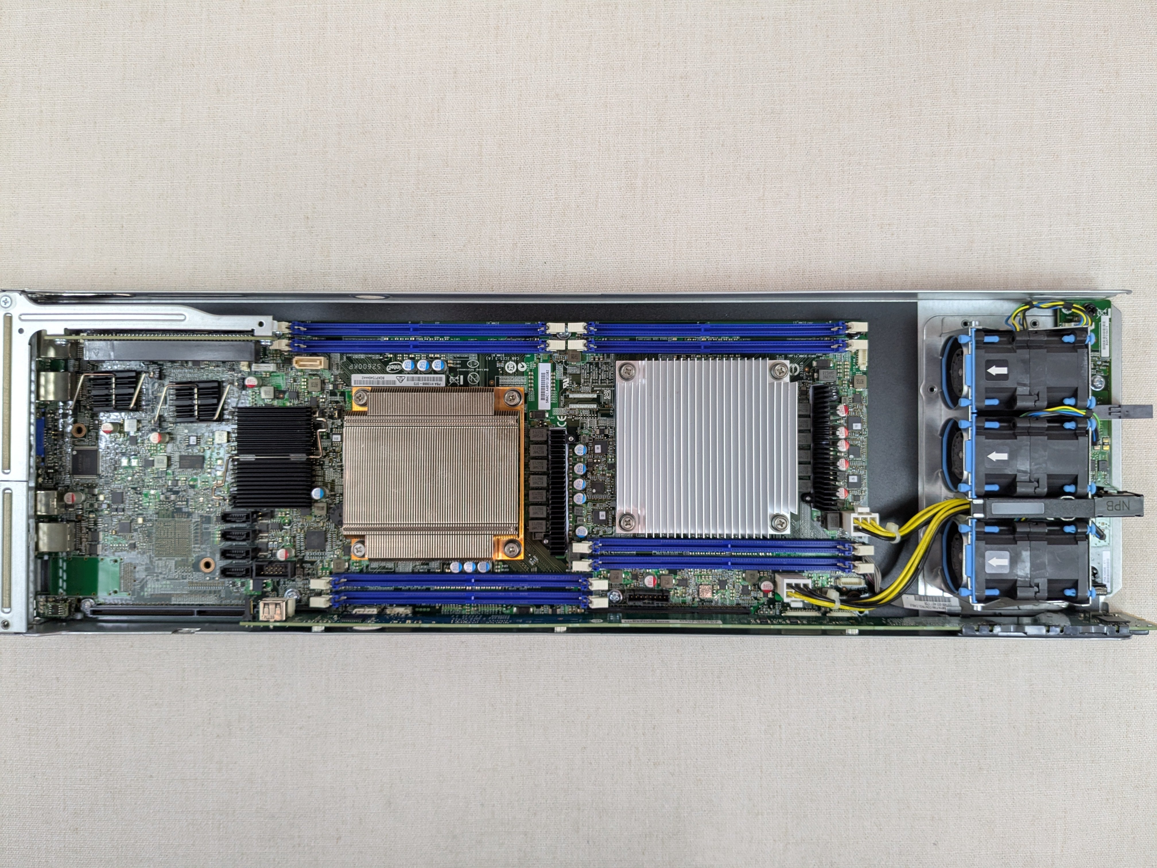 Intel H2000 2U 12x 3.5” 4 Node S2600KP Server 8x 14C E5-2680v4 2.4GHz, 512GB RAM