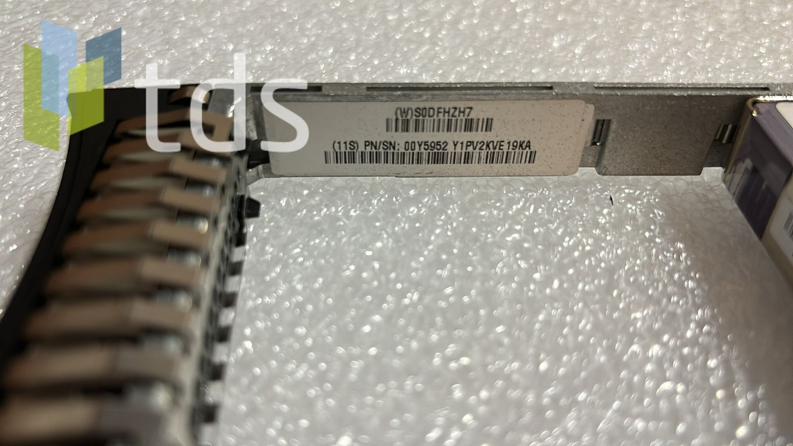 IBM 00AK372 200GB Flash SSD - Label View | Alo Tech Solutions