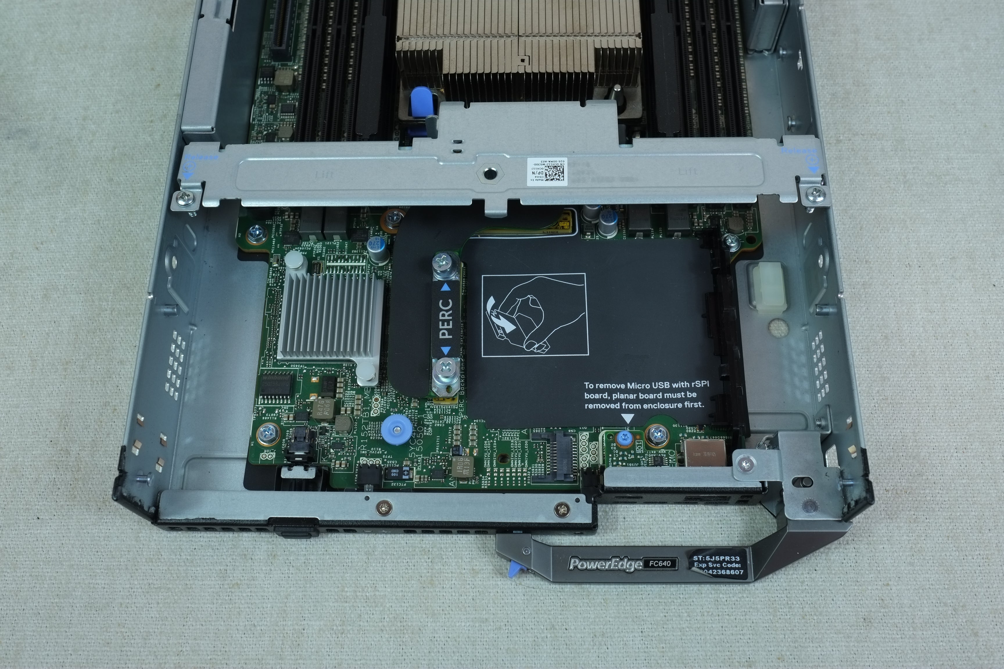 Dell PowerEdge FC640 2x 2.5” Barebones CTO Node Server – 2x Heatsink, JVFVR NDC