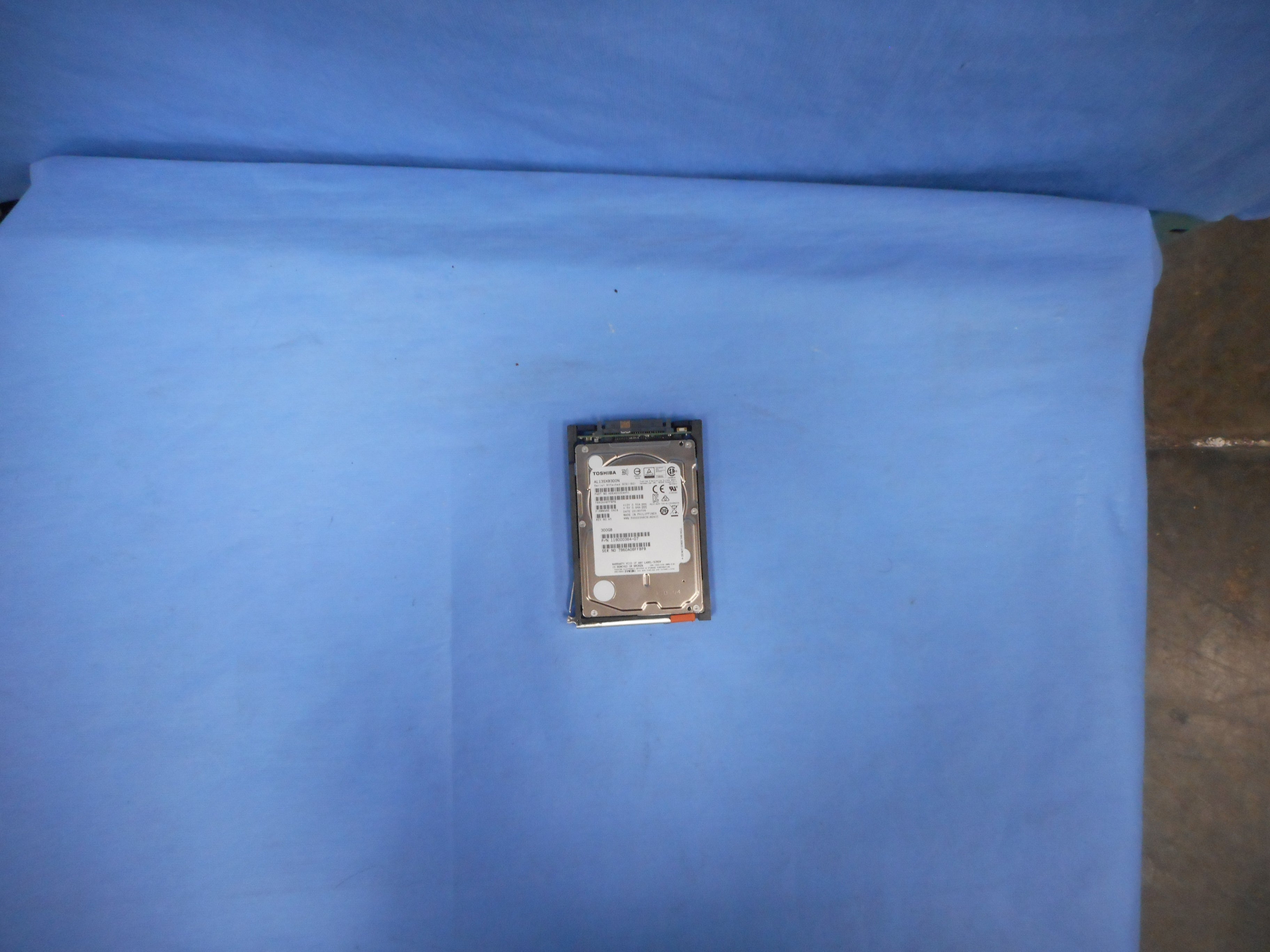 EMC V4-2S15-300 - 300GB 15K 2.5" 6G SAS Drive – PN: 005050844