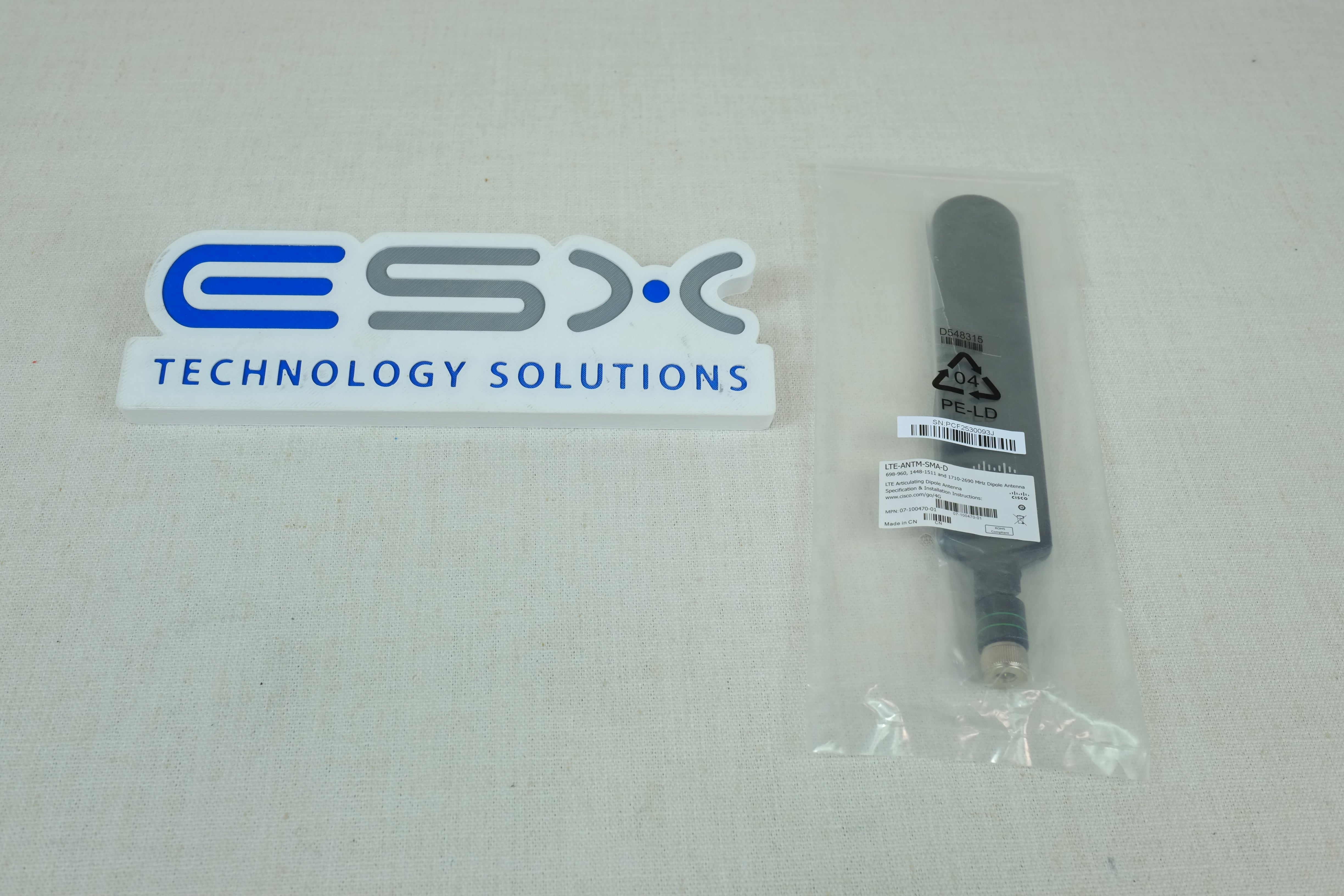 New Sealed Cisco LTE-ANTM-SMA-D 4G LTE SMA Dipole Antenna