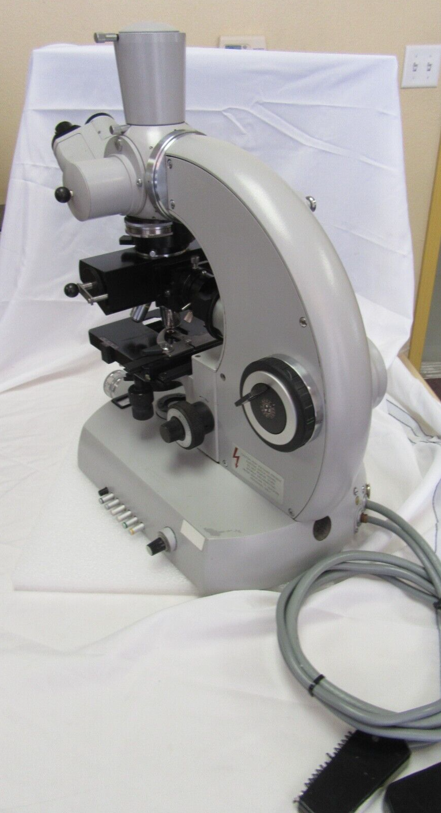 Zeiss Photomikroskop Microscope - Eyepiece View | Alo Tech Solutions