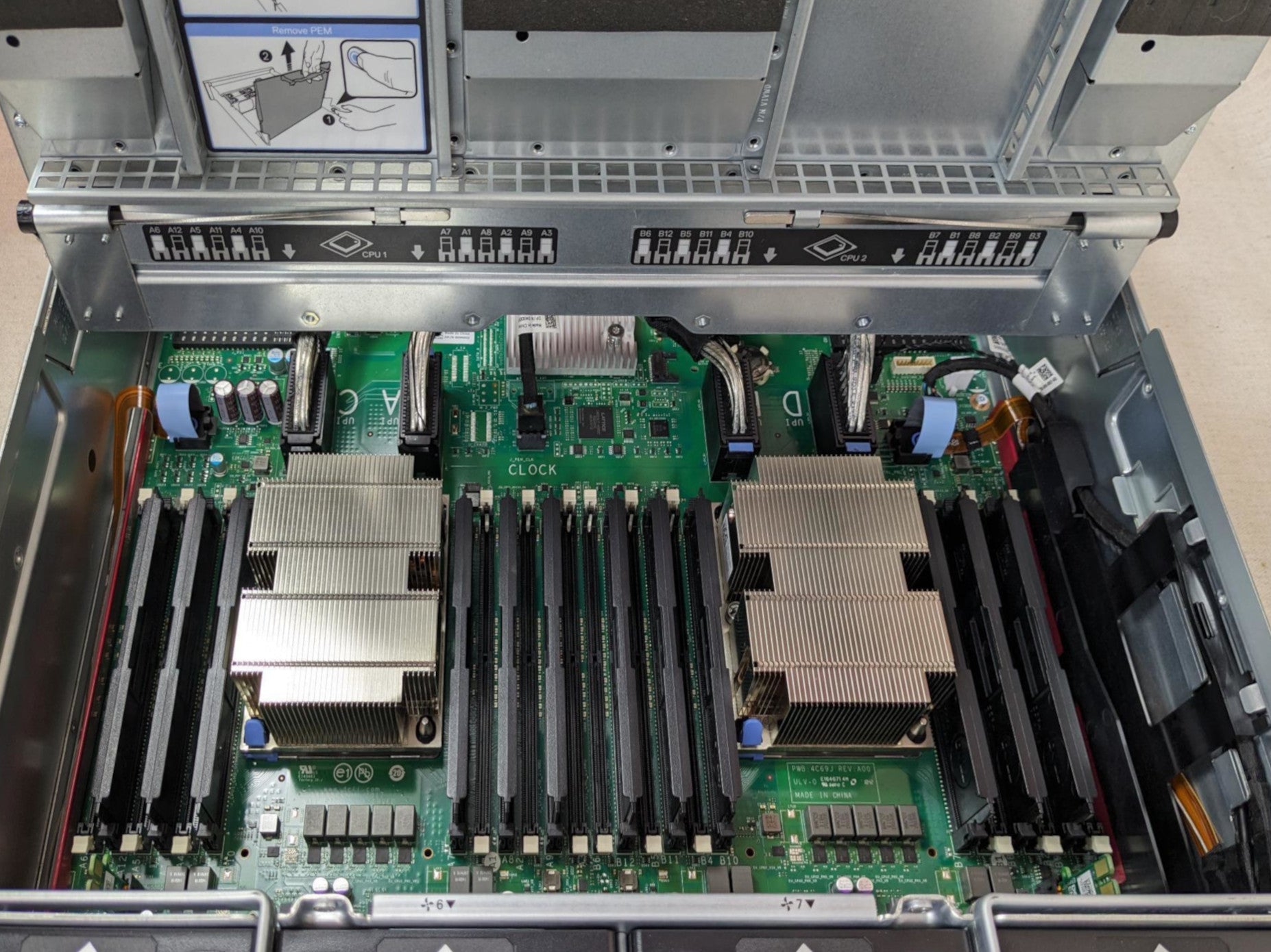 Dell PowerEdge R940 3U Server - 4x 24C Platinum 8260 2.4GHz, 512GB, 2x 240GB M.2