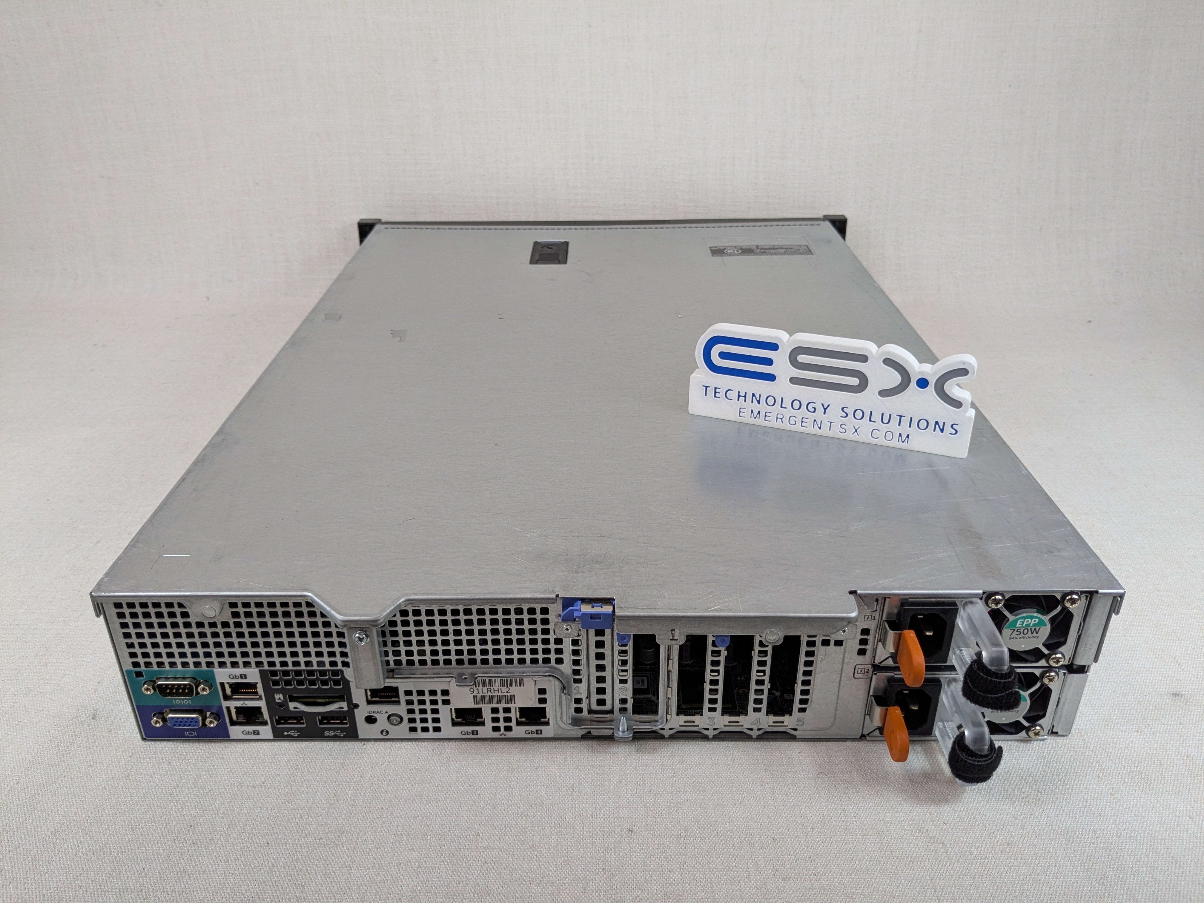 Dell PowerEdge R530 8x 3.5” 2U Server 2x 8C E5-2630v3 @ 2.4GHz, 32GB, H330