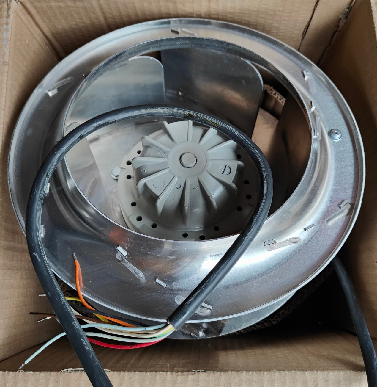 RH25M-2DK.3B.1R  ZIEHL-ABEGG centrifugal fan 3-230/400v 50HZ 2730RPM