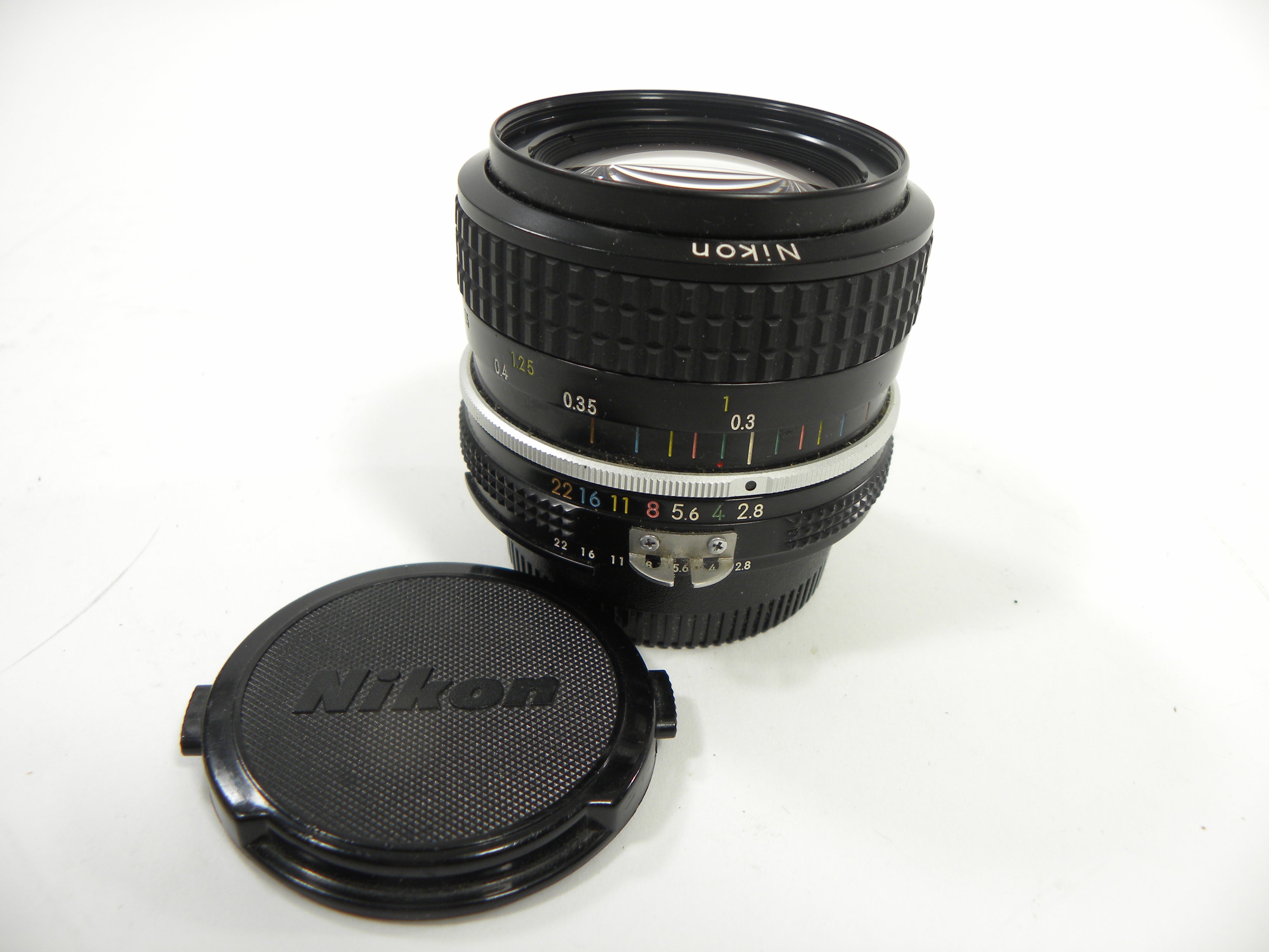 Nikon Nikkor 28mm f2.8 F Mount