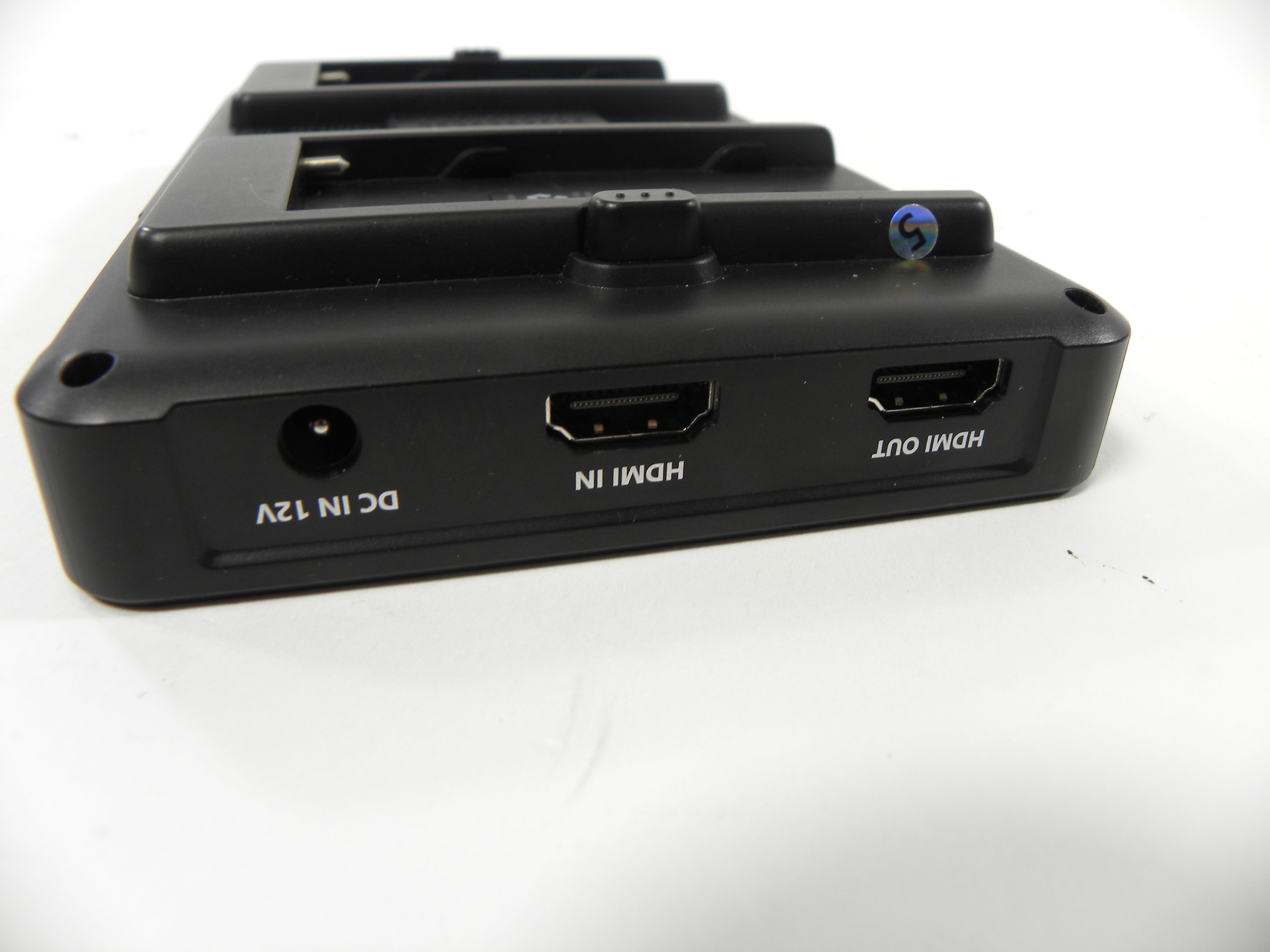 Neewer LCD Field Monitor Model F700
