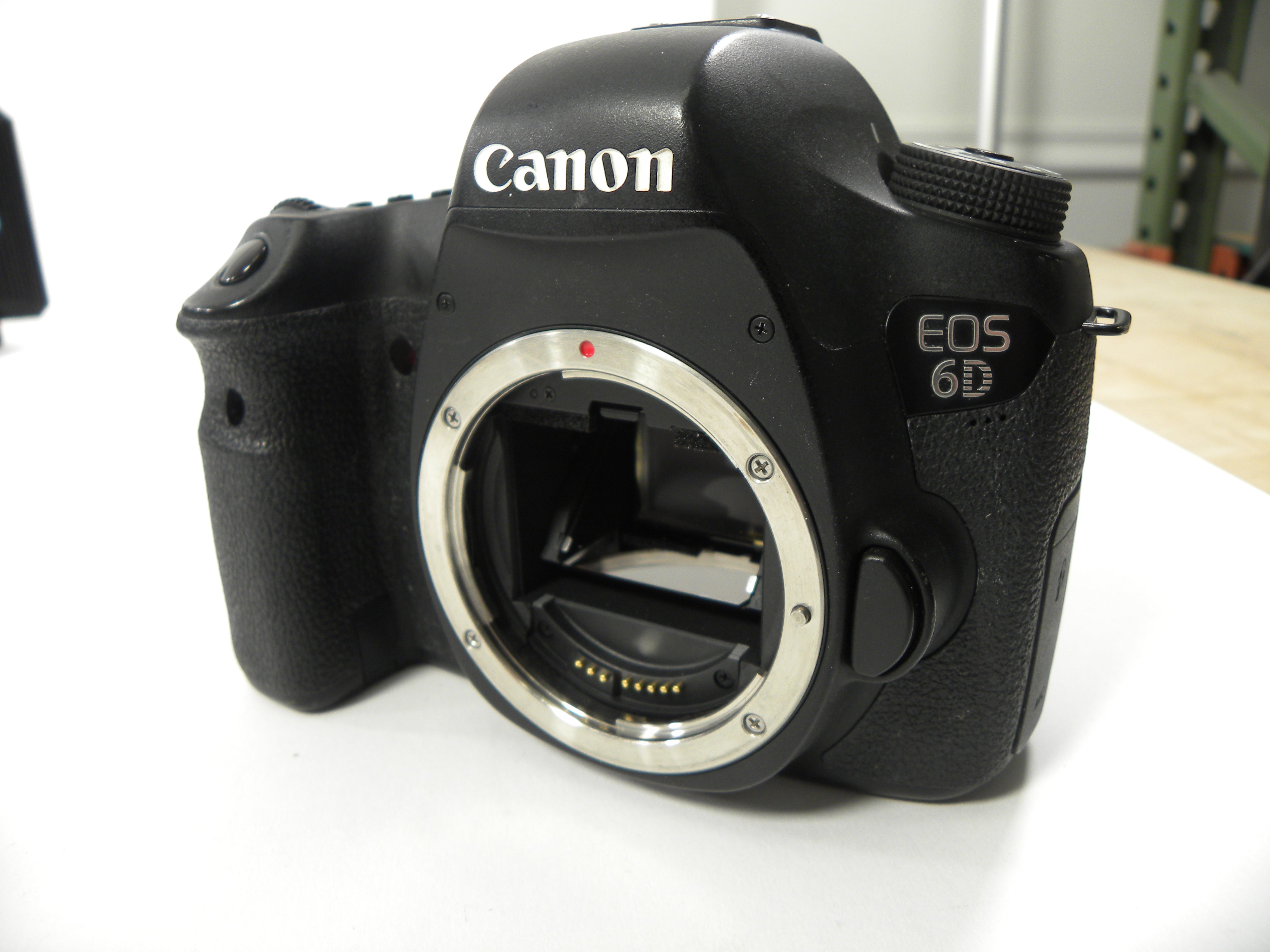 Canon EOS 6D 20.2mp Digital SLR Body Only Shutter Ct. 72,503