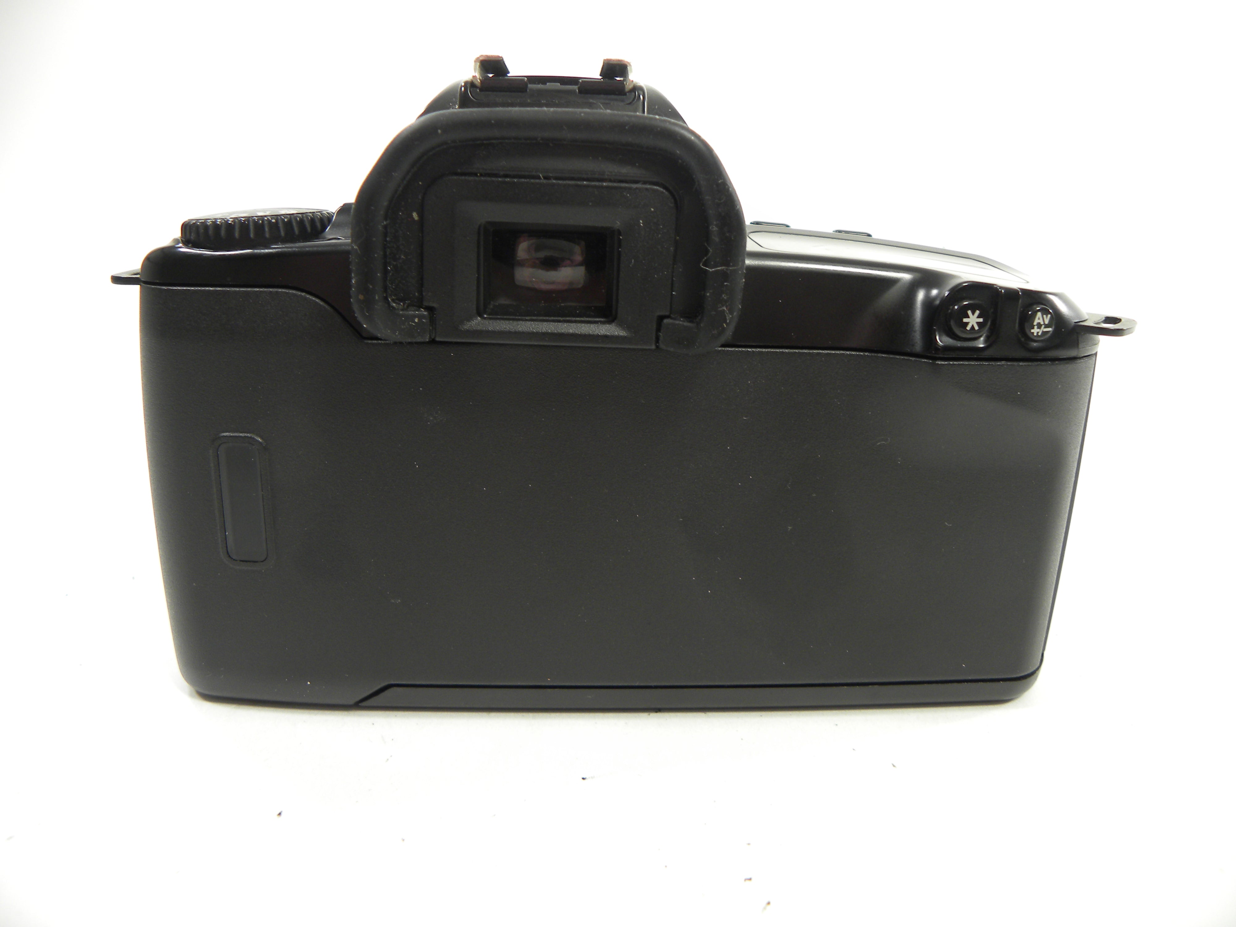 Canon EOS Rebel Xs 35mm SLR w/EF 28-105mm f3.5-4.5