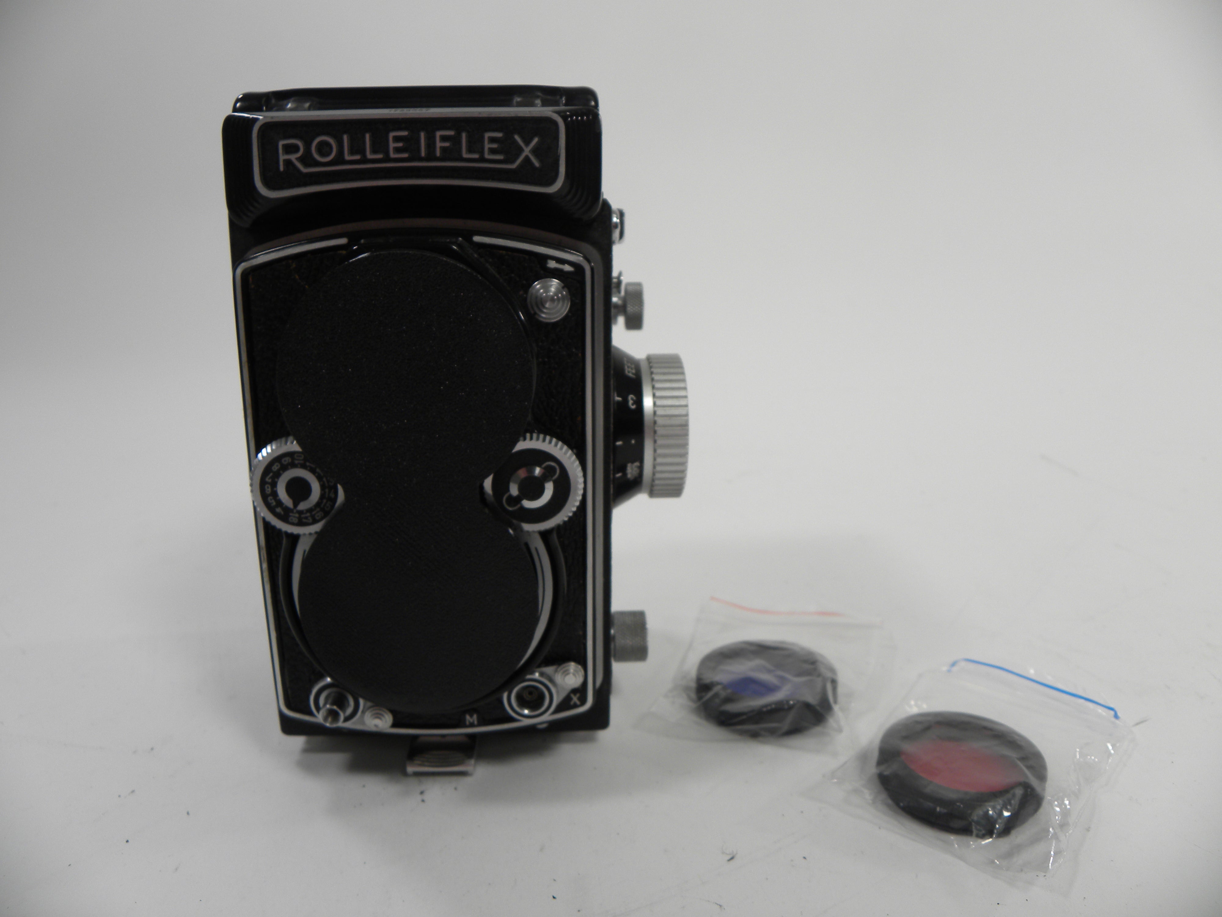Rolleiflex 3.5B w/Tessar 75mm f3.5 Heidosmat Viewing Lens