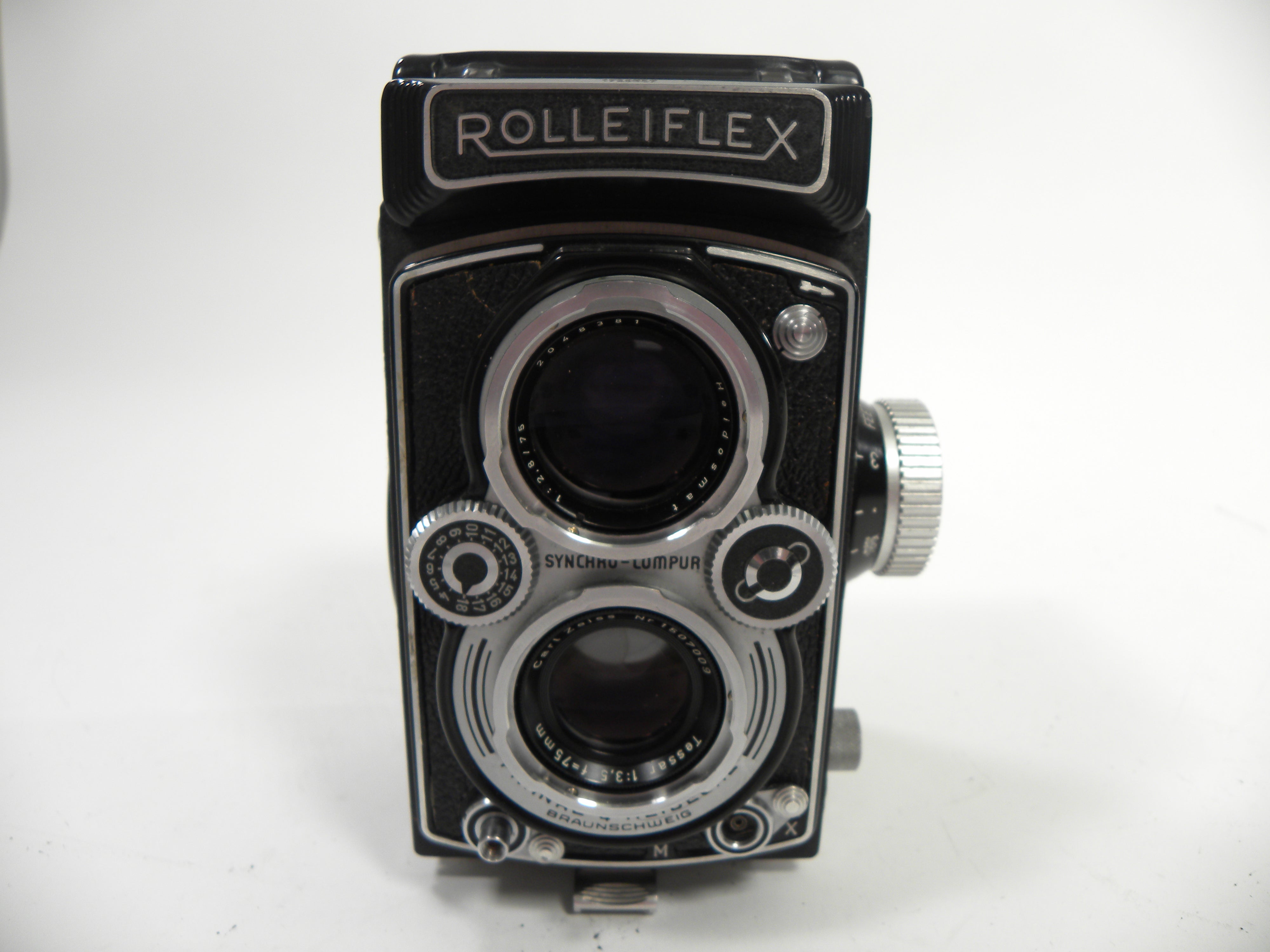 Rolleiflex 3.5B w/Tessar 75mm f3.5 Heidosmat Viewing Lens