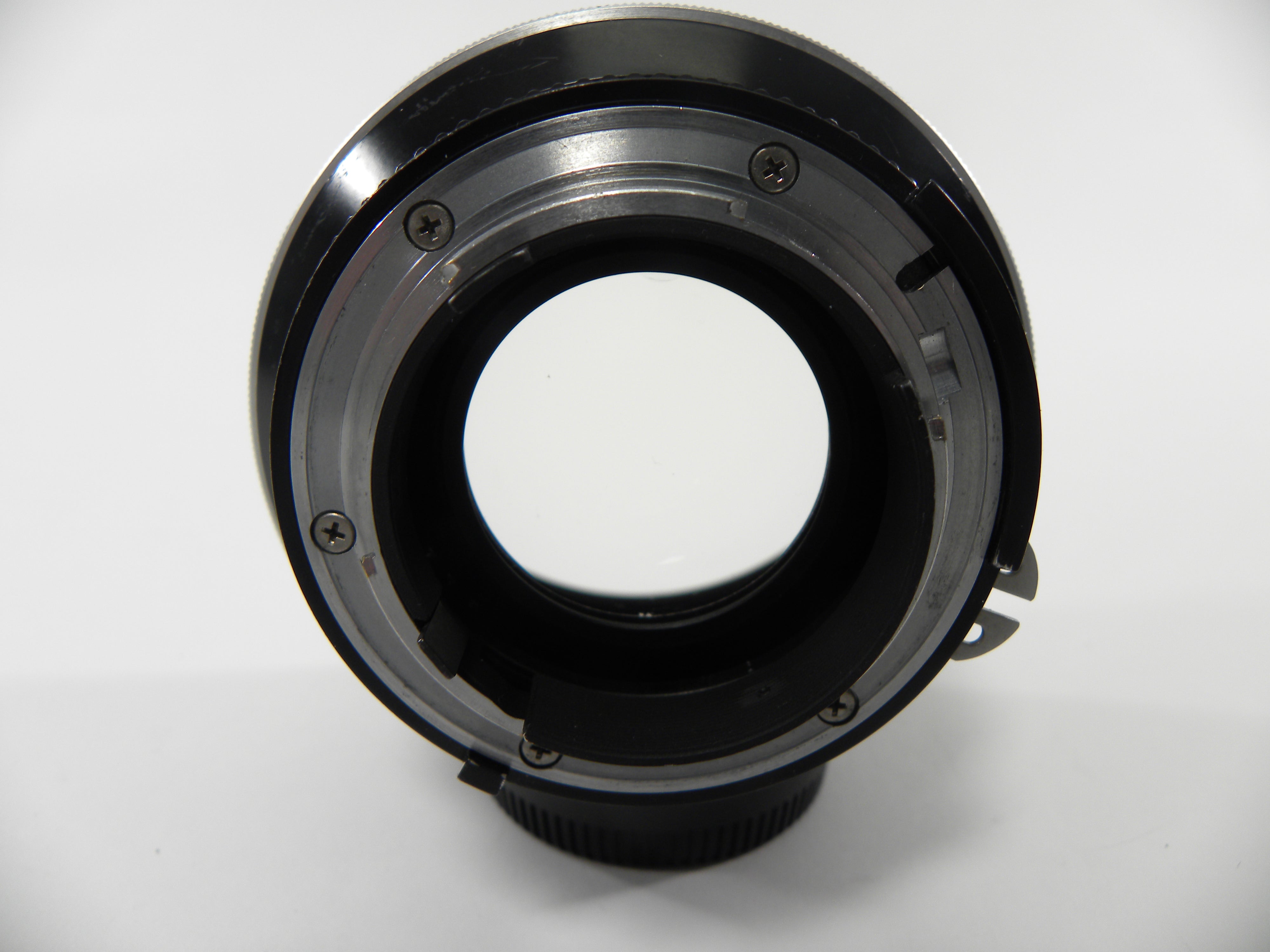 Nikon Nikkor 85mm f1.4 Ais lens   AS IS  No Returns