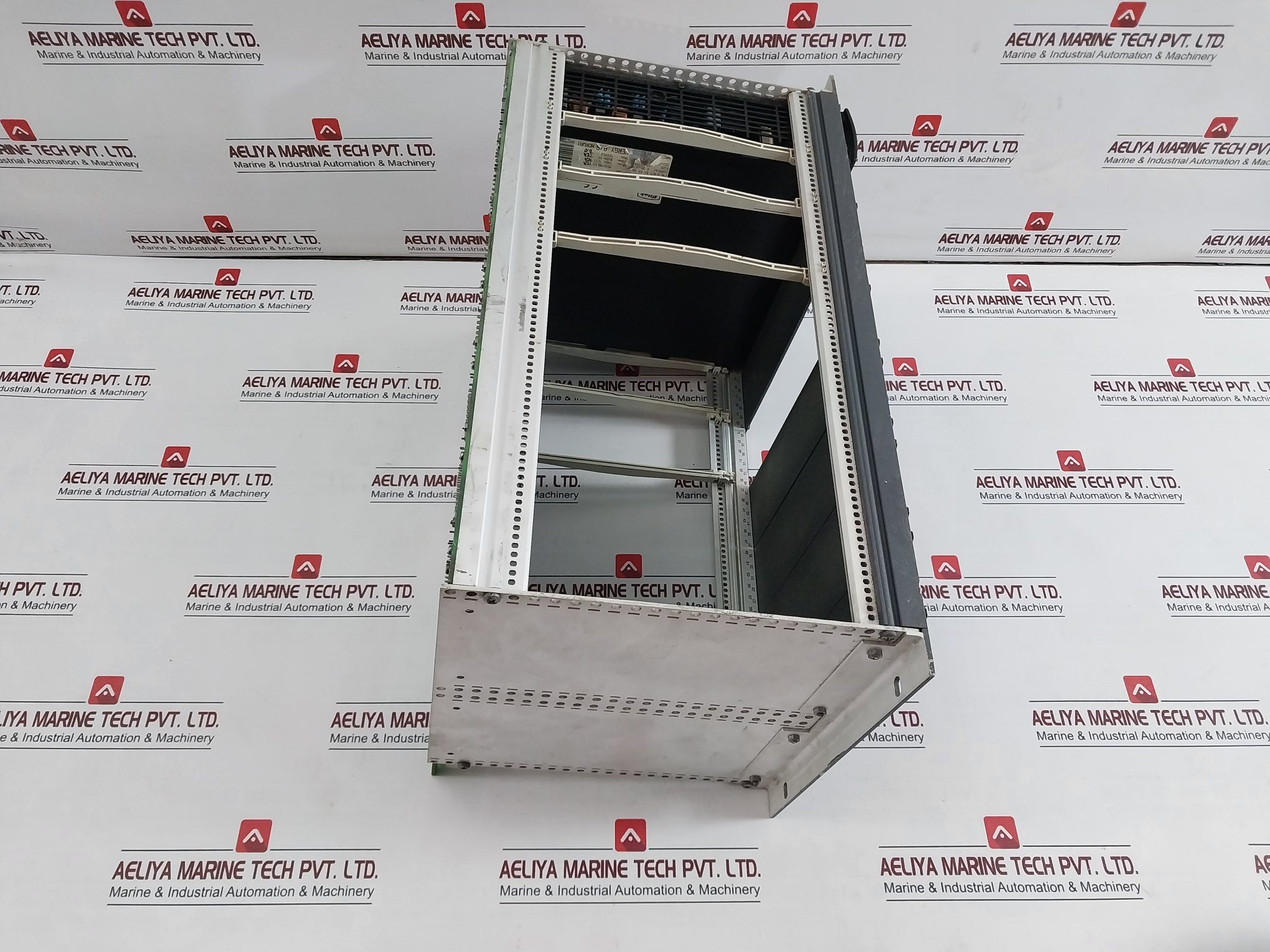 Eltek Smps 700Si Power Supply 241113.020 24V/27A 230Vac/24Vdc/28A 55-65Hz