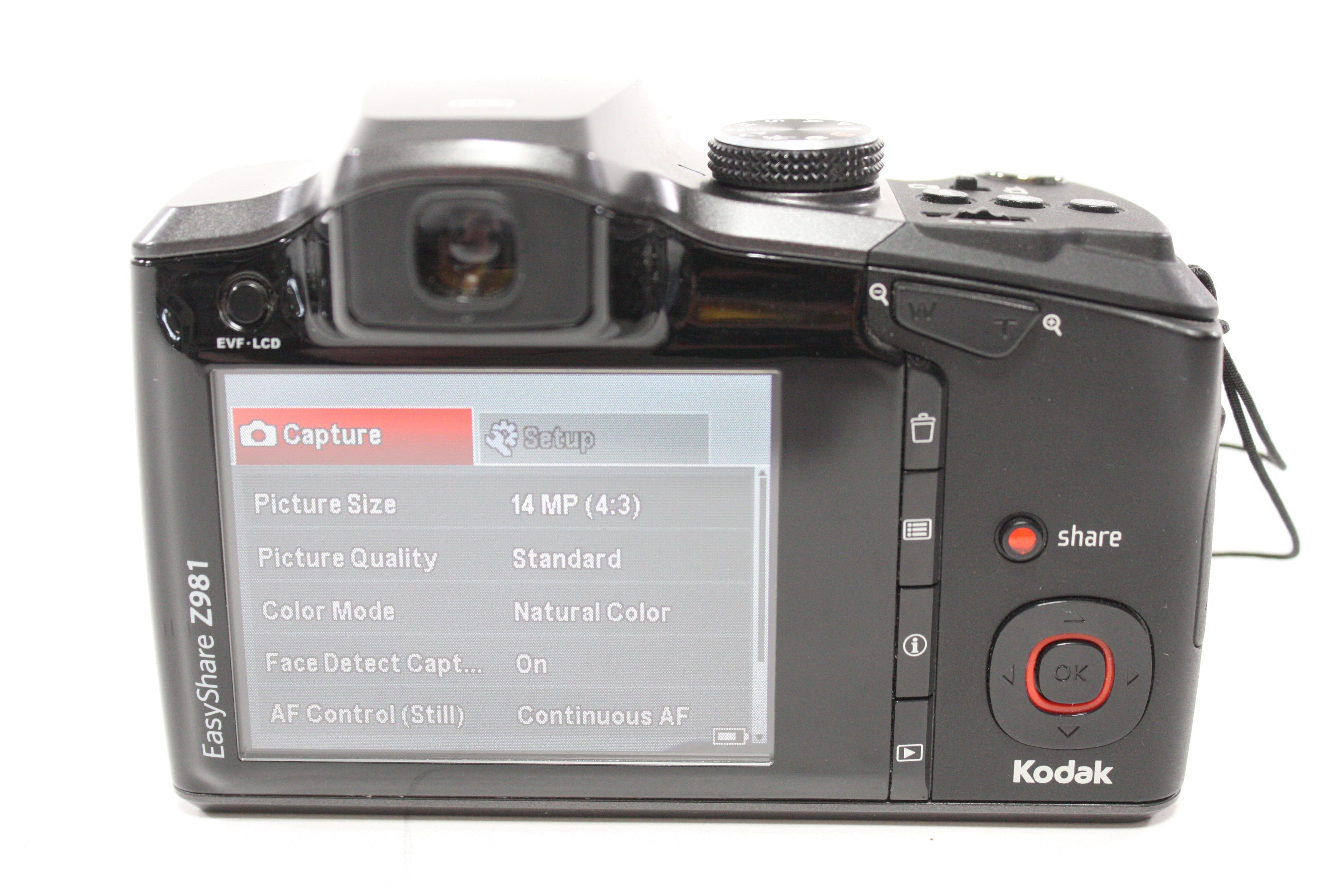 Kodak EasyShare Z981 Digital Point and Shoot Camera 26x Zoom 14.0mp
