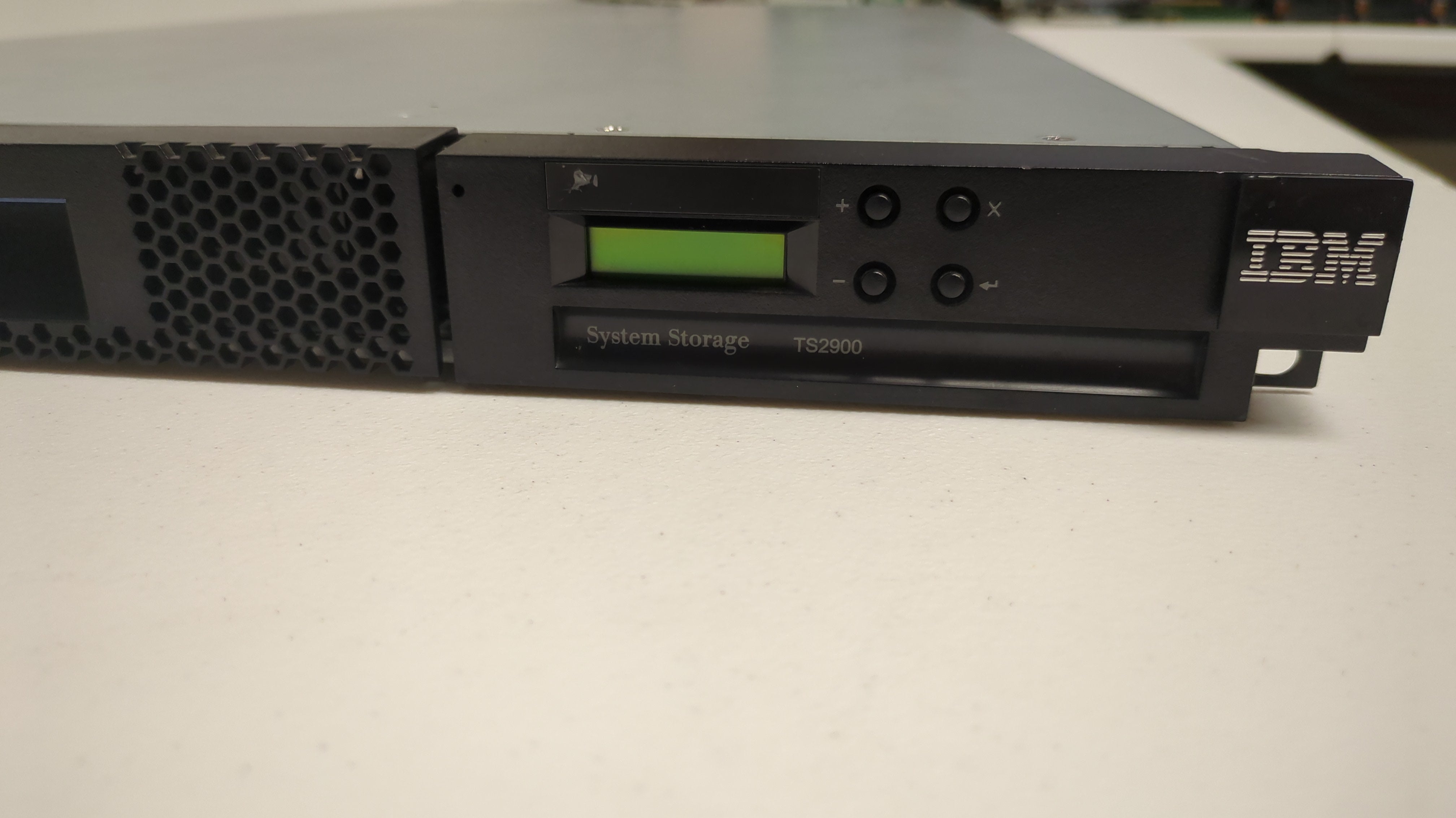 IBM 3572-S8H - TS2900 Tape Autoloader Drive Bay | Alo Tech Solutions