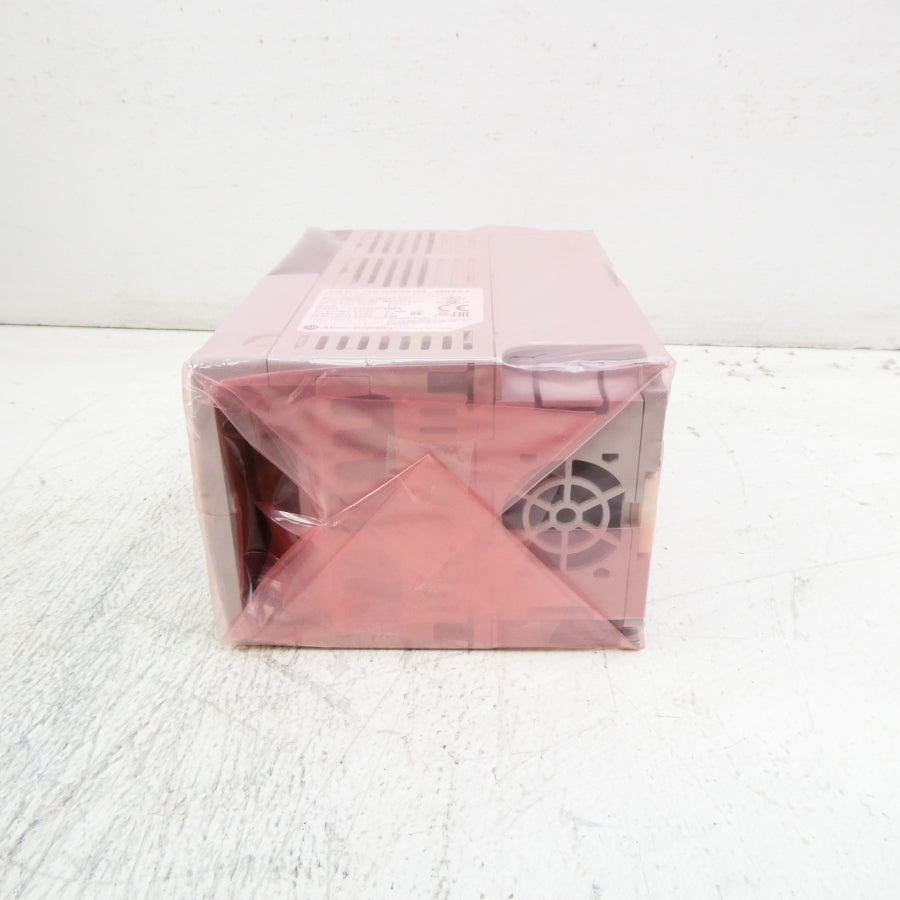 ALLEN BRADLEY 22B-D2P3N104 SER. A F/W 7.01 342-528V 3.2A NSMP
