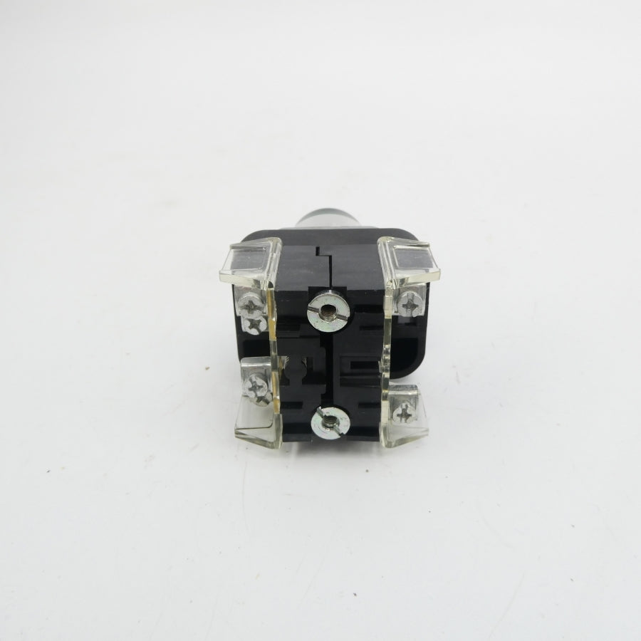 ALLEN BRADLEY 800T-QB10G SER. T 120VAC (WH) NSMP