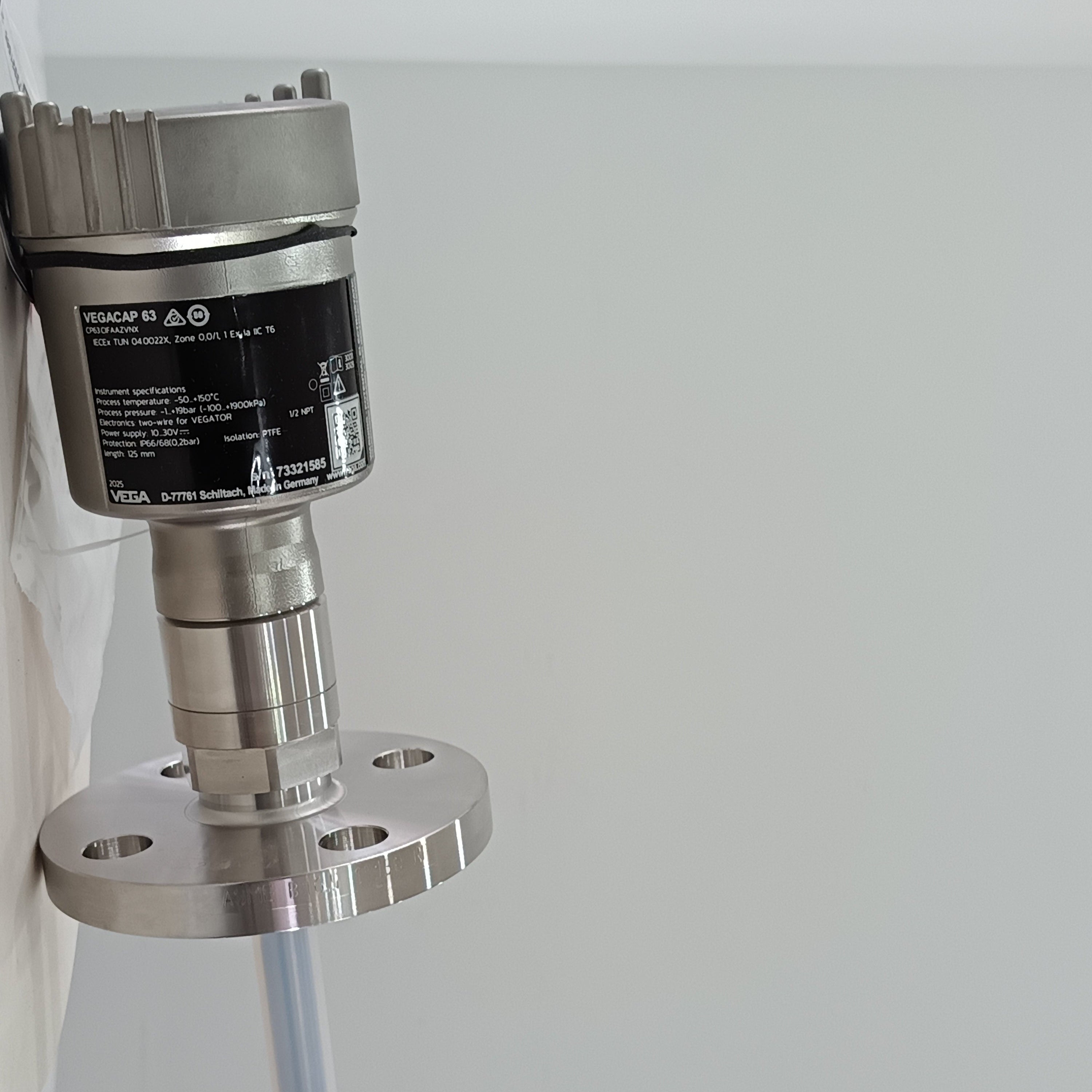 VEG VEGACAP 63 Capacitive rod probe for level detection