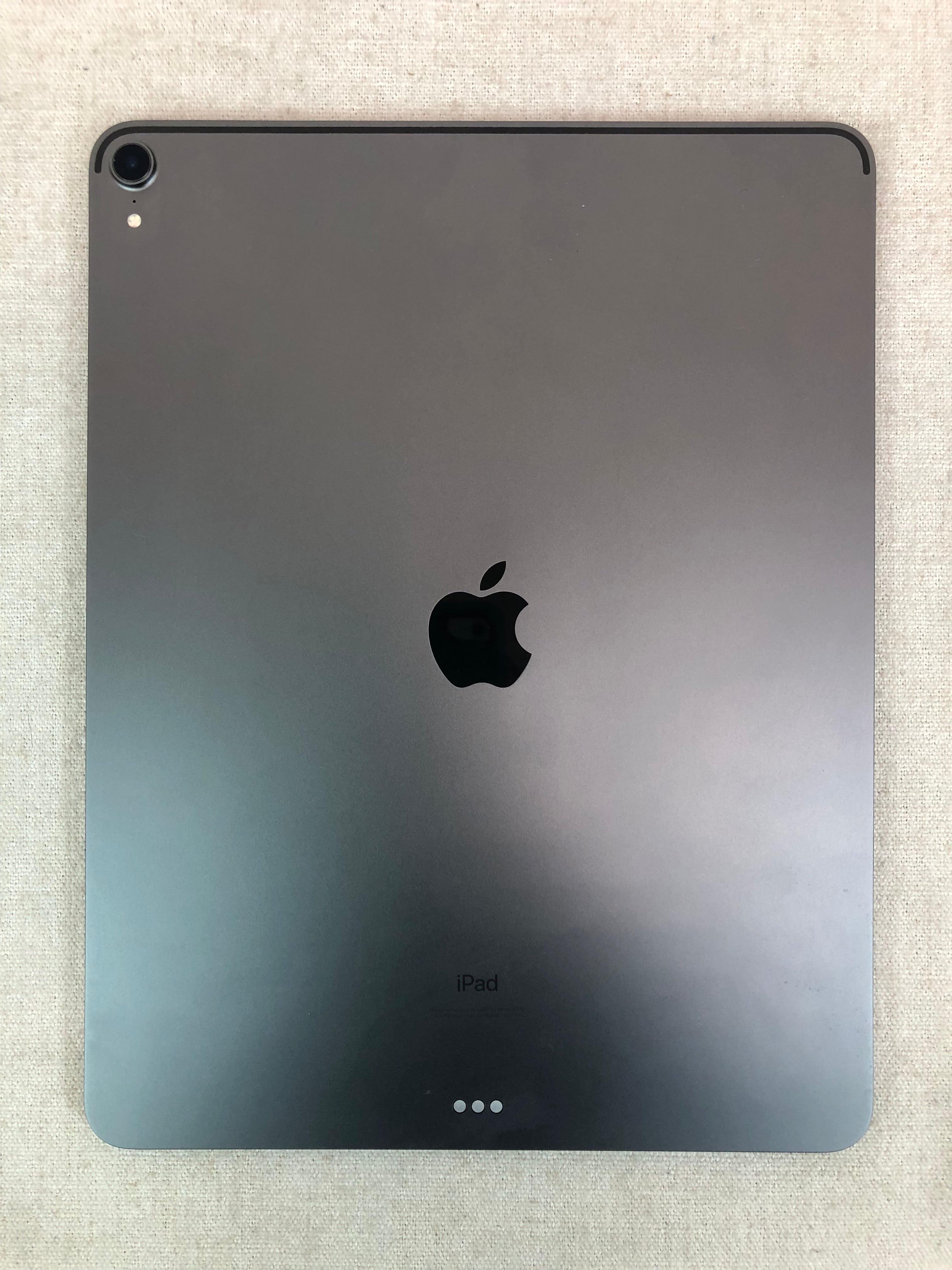 Apple iPad Pro Gen 3, A1876, 12.9”, Wi-Fi only, 4gb Ram, 64gb SSD