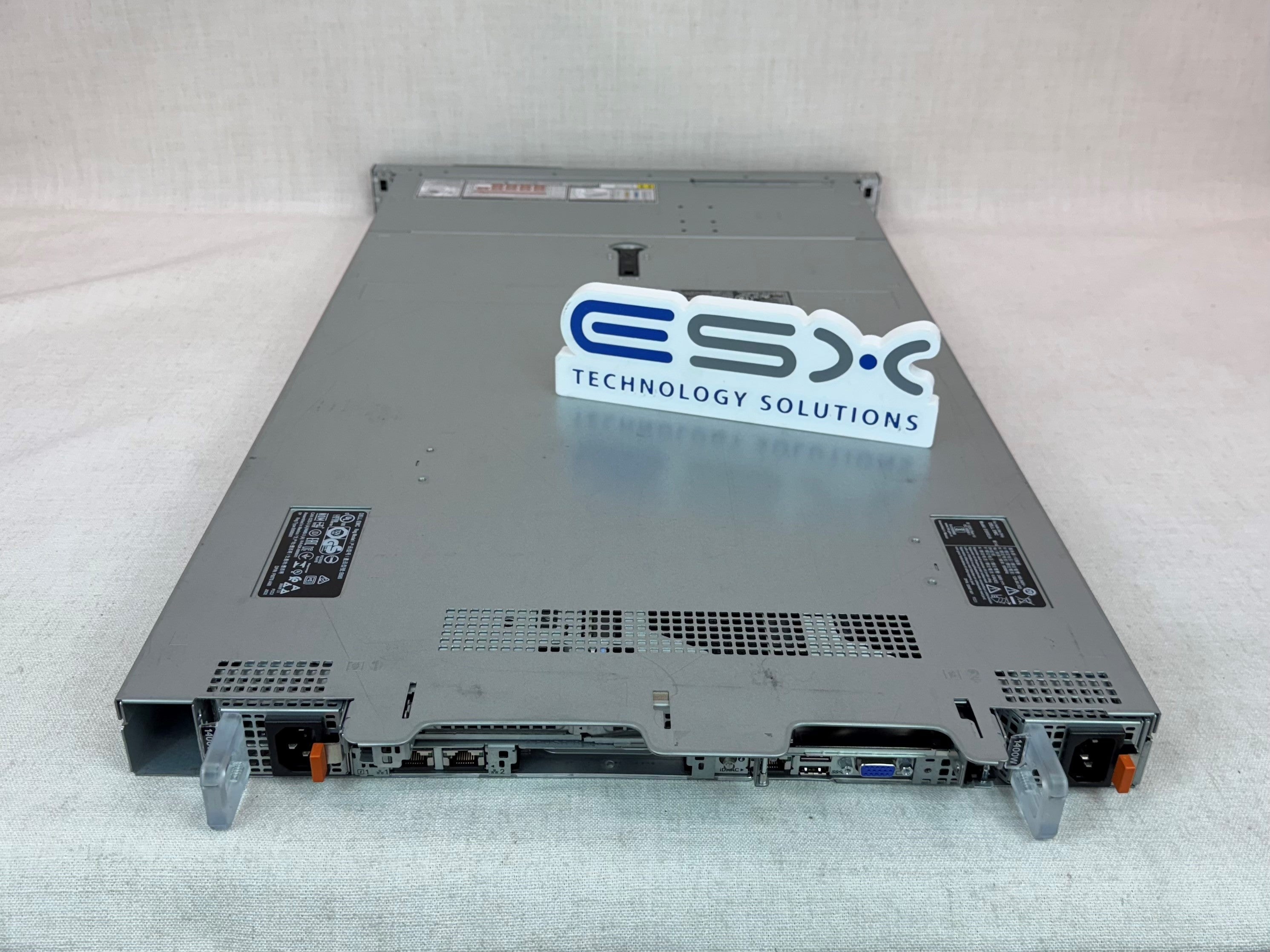 Dell PowerEdge R650 Hybrid Flash vSAN Cluster 3x R650, Xeon Gold 5315Y, 43TB Raw