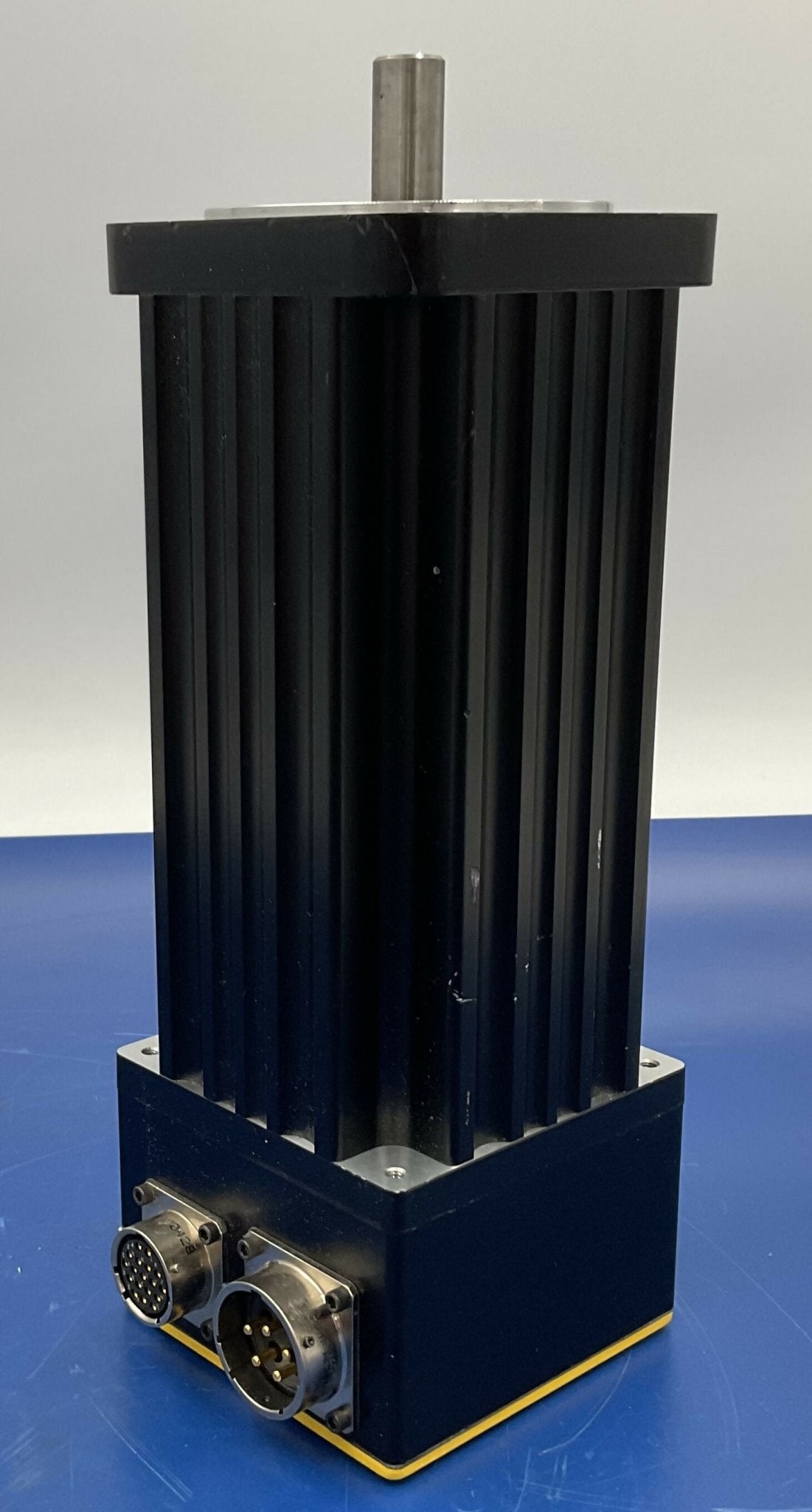 BRUSHLESS SERVO MOTOR (CM922JE-4608 SIEMENS/PARKER
