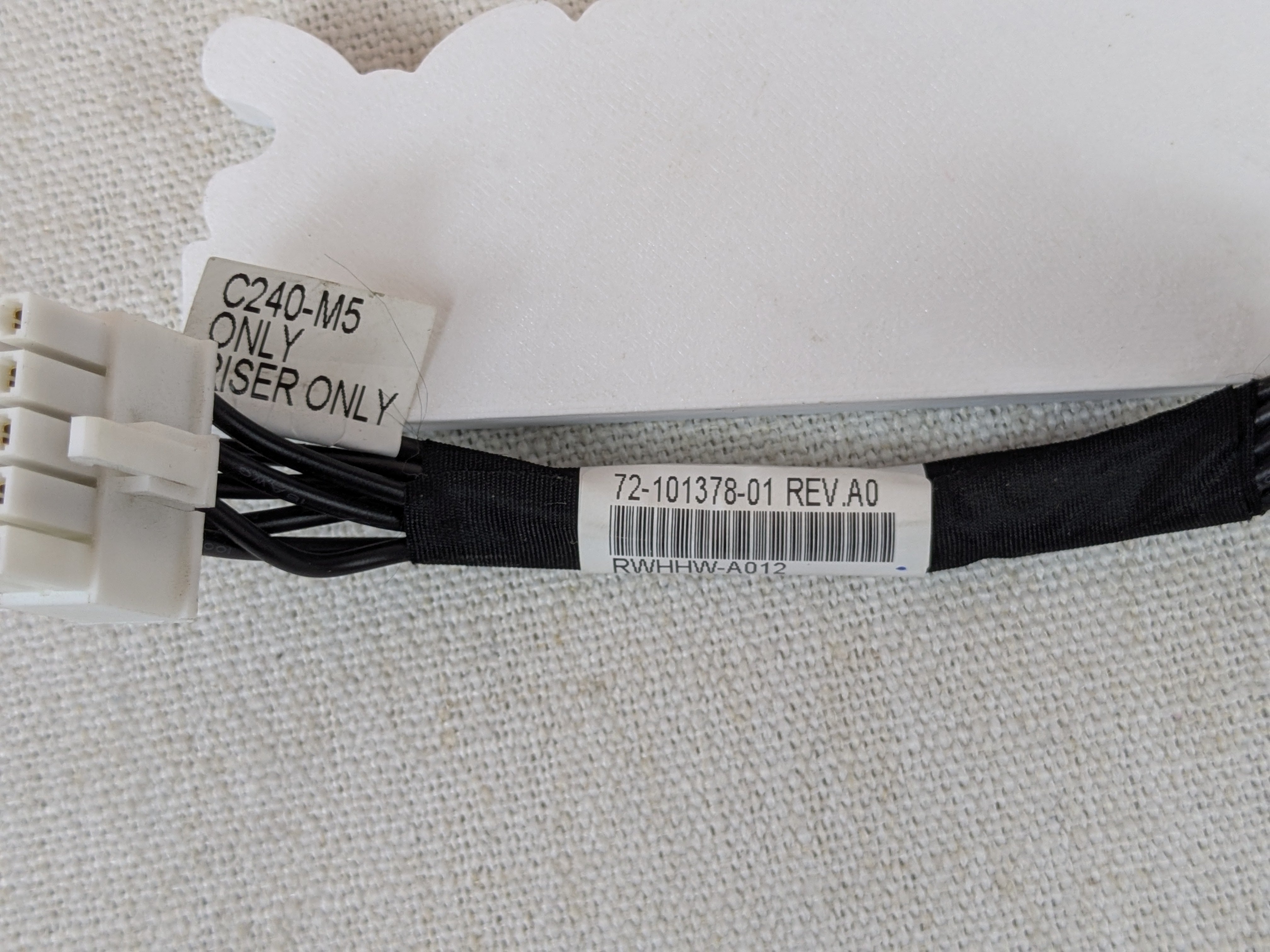 Cisco 72-101378-01 8Pin to 10Pin GPU Power Cable for Nvidia Tesla M10 C240 M5