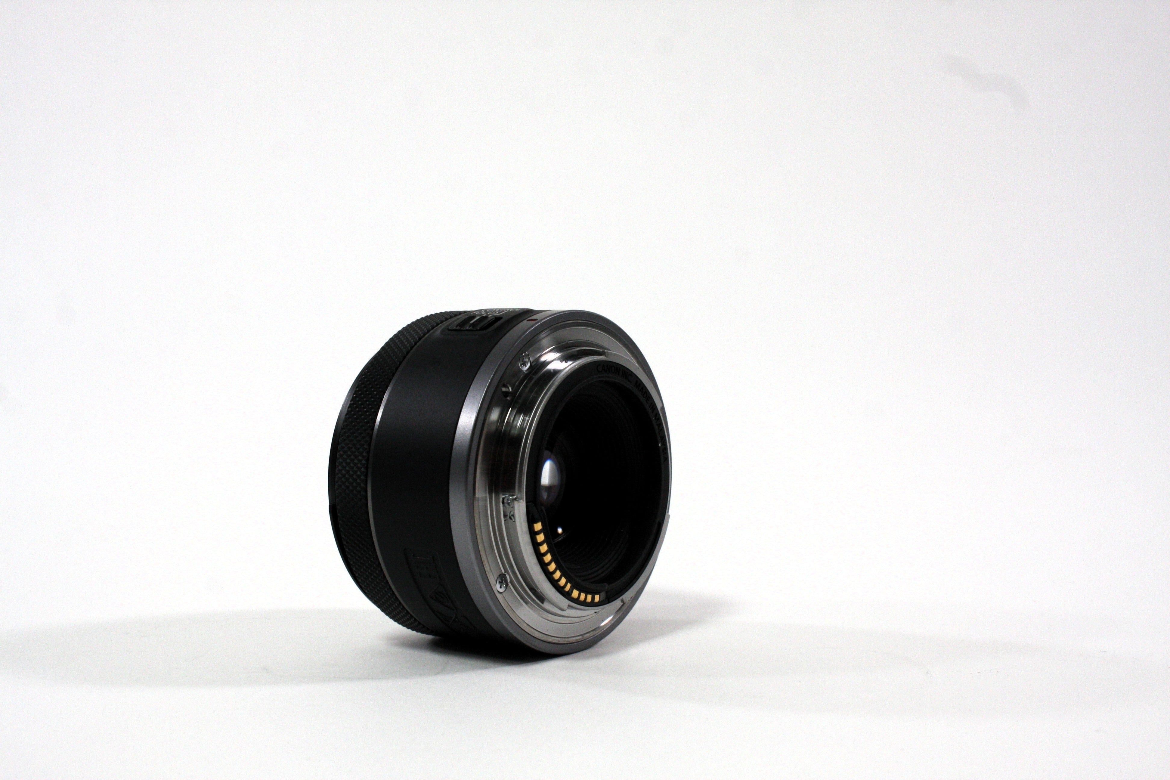 Canon 50mm f/1.8 STM RF