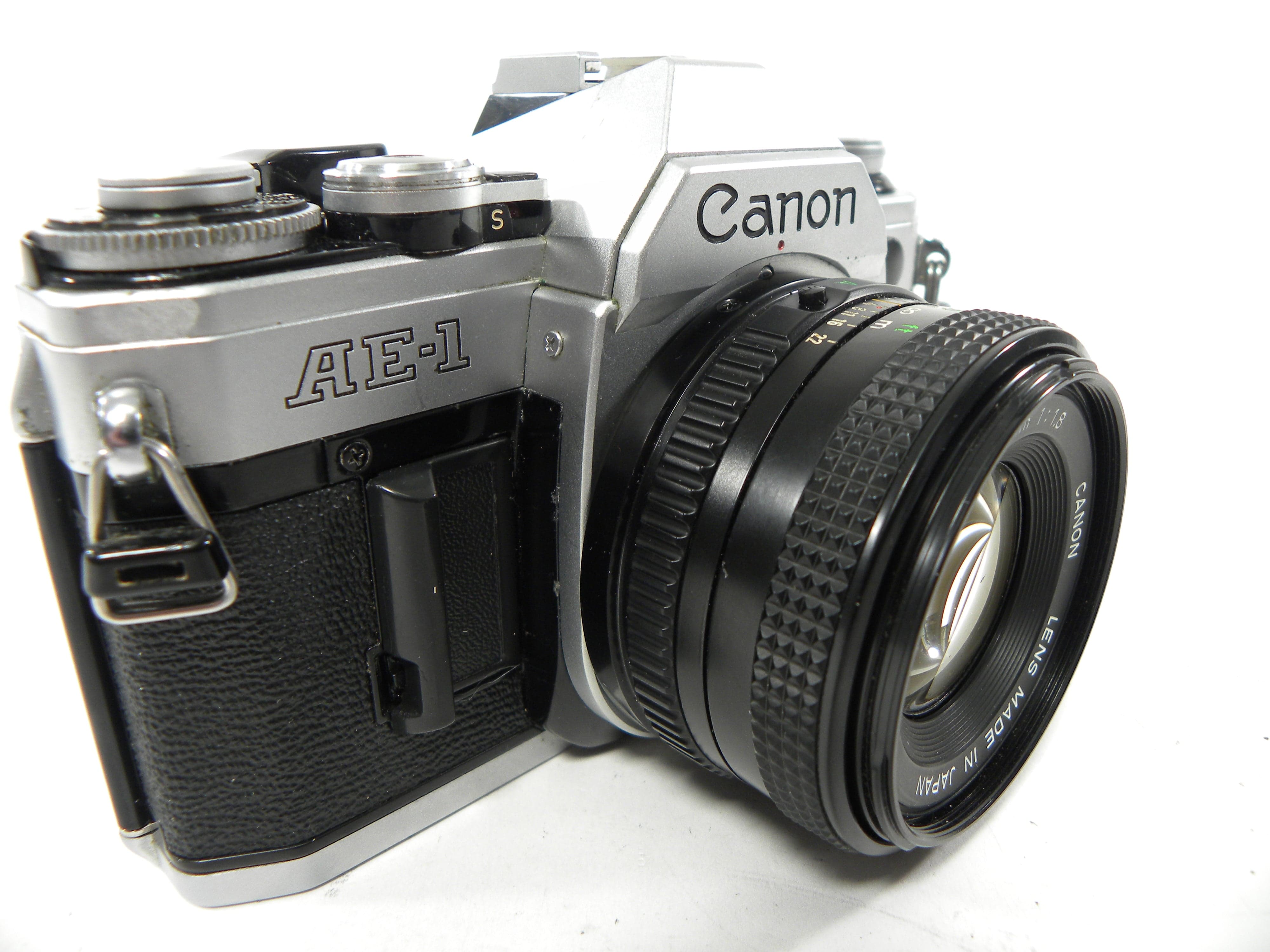Canon  AE-1 35mm SLR w/FD 50mm f1.8