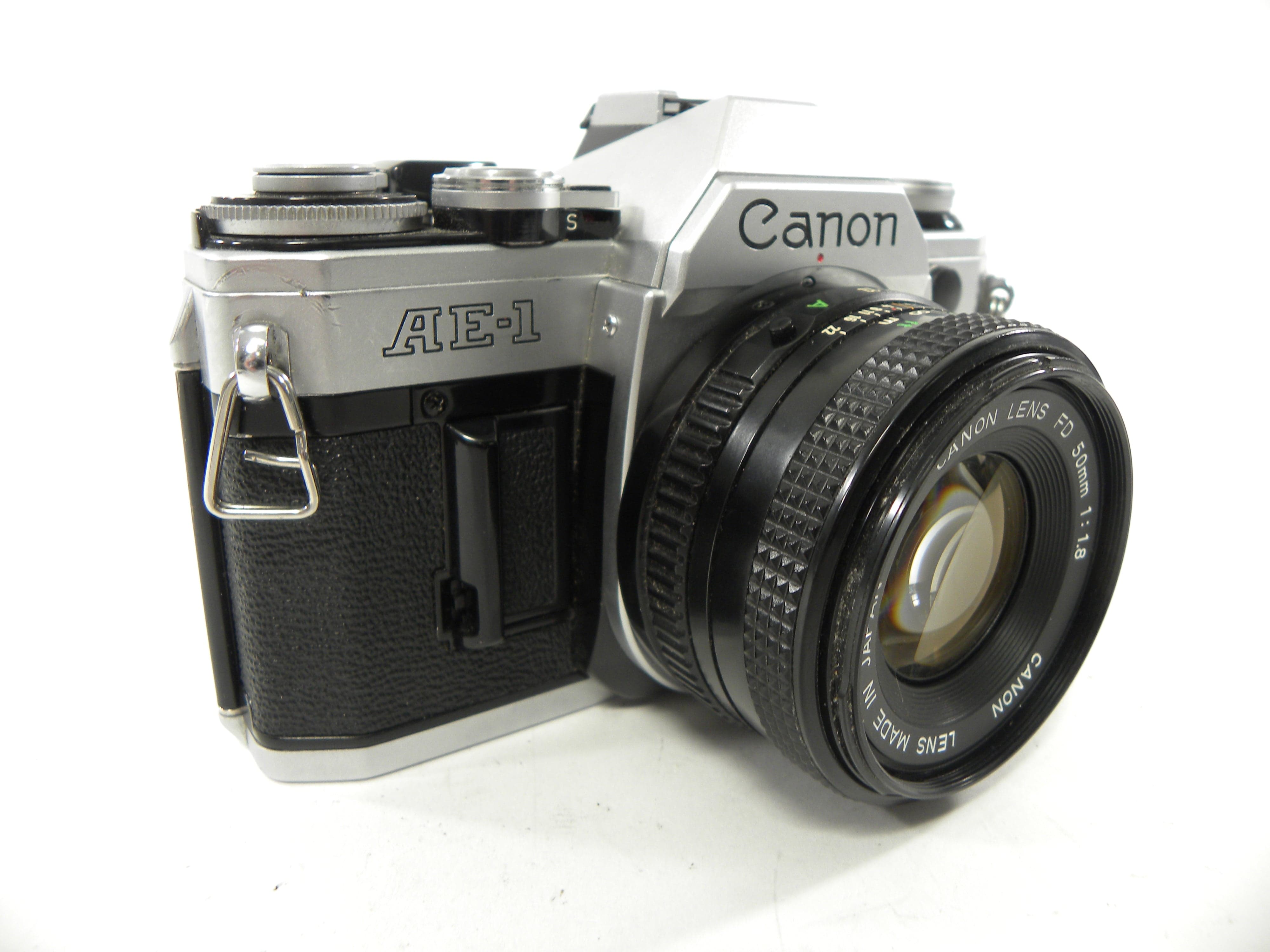 Canon AE-1 35mm SLR w/FD 50mm f1.8