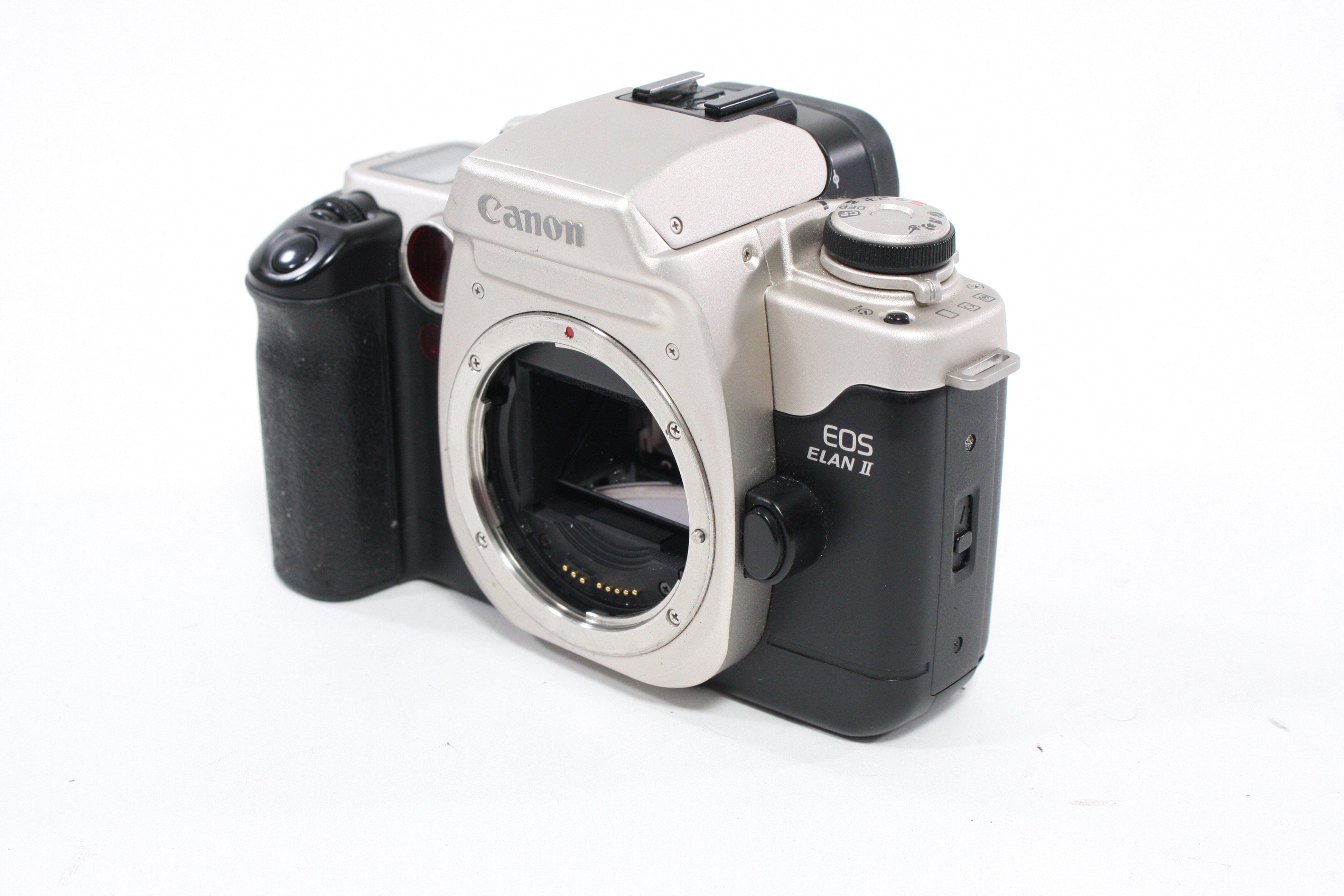 Canon EOS  Elan II 35mm SLR Camera Body