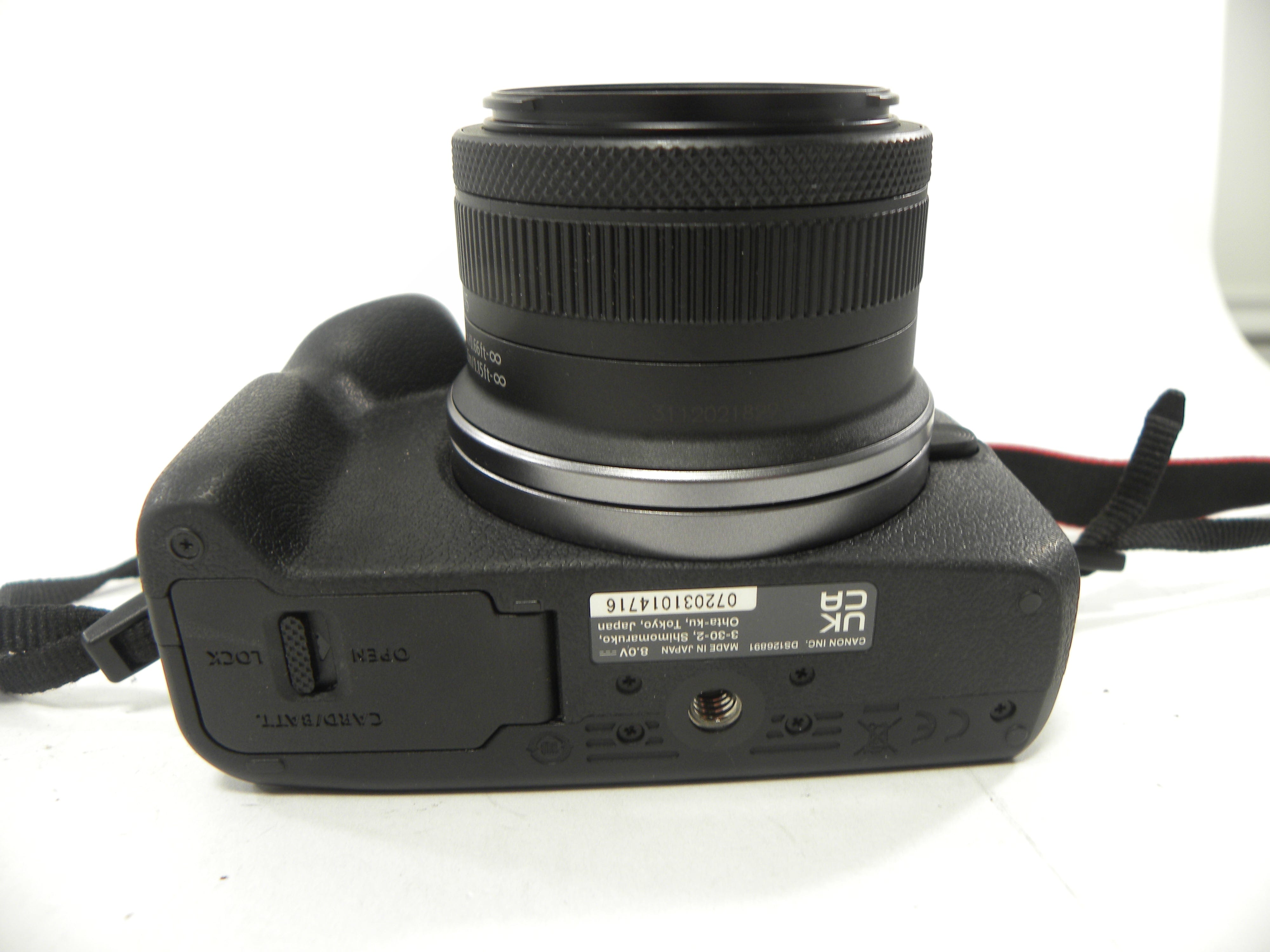 Canon EOS R100 24.1mp Digital Mirrorless w/RF-S 18-45 IS STM SC >8000