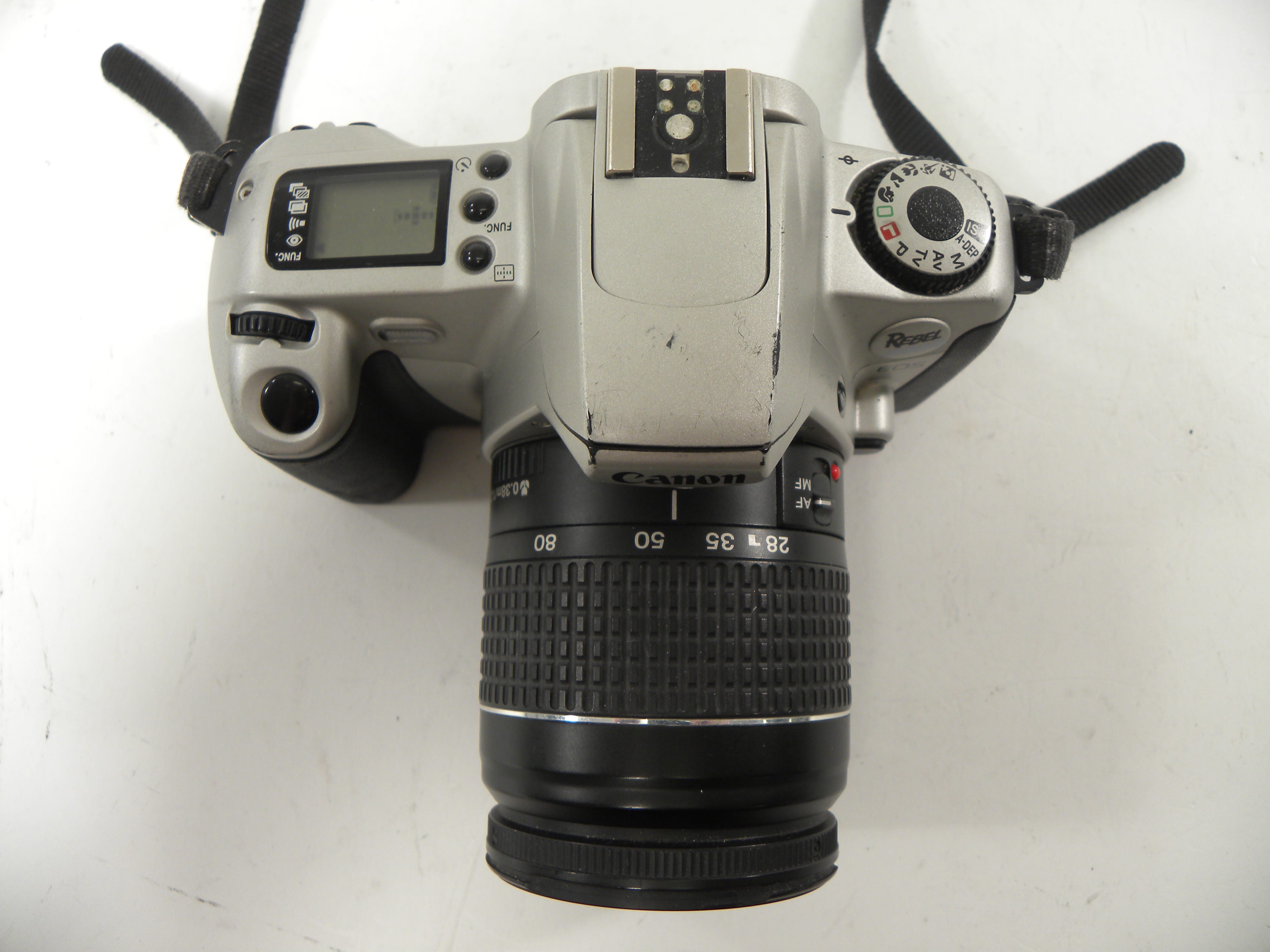 Canon EOS Rebel 2000 35mm SLR w/EF 28-80mm f3.5-5.6 II